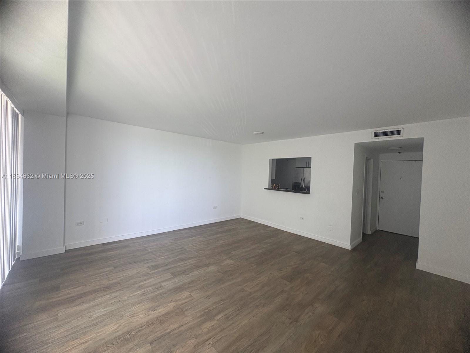 7545 E Treasure Dr 5k Property Photo 5