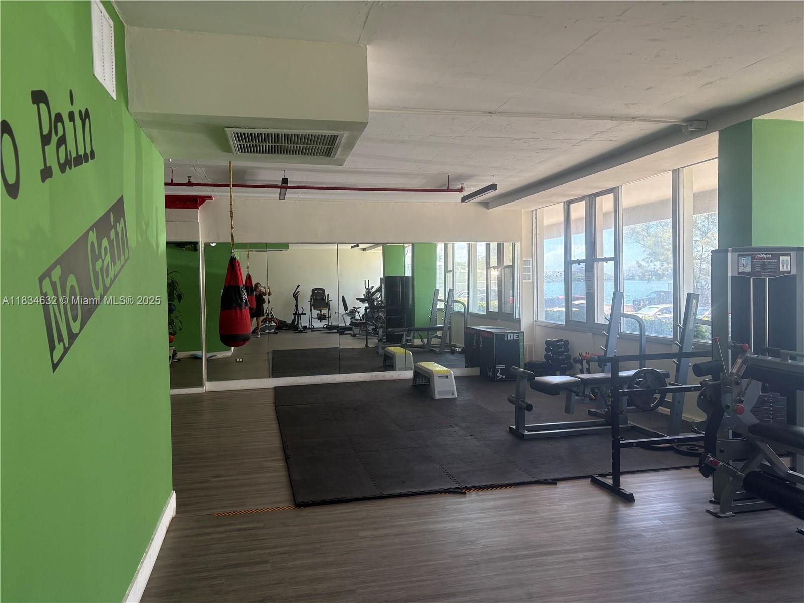 7545 E Treasure Dr 5k Property Photo 12