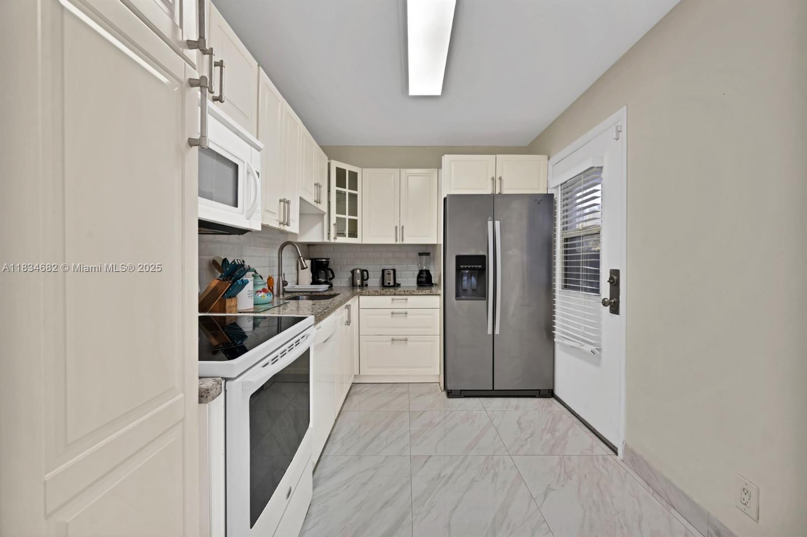 3101 N Country Club Dr 105 Property Photo 10