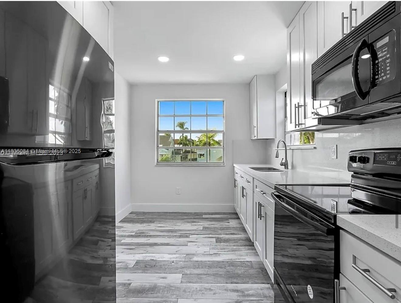 2504 Se 20th Pl 202-a Property Photo 1