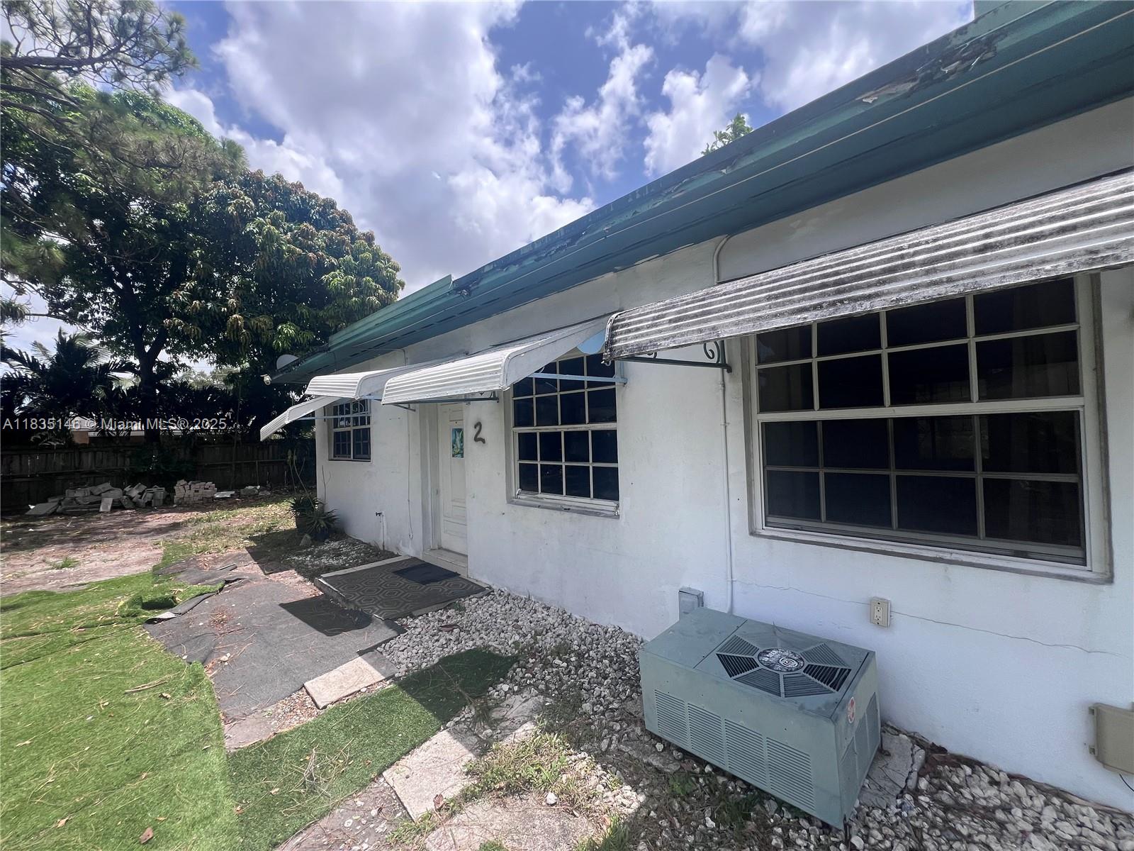 2420 NW 99th Ter Property Photo 1