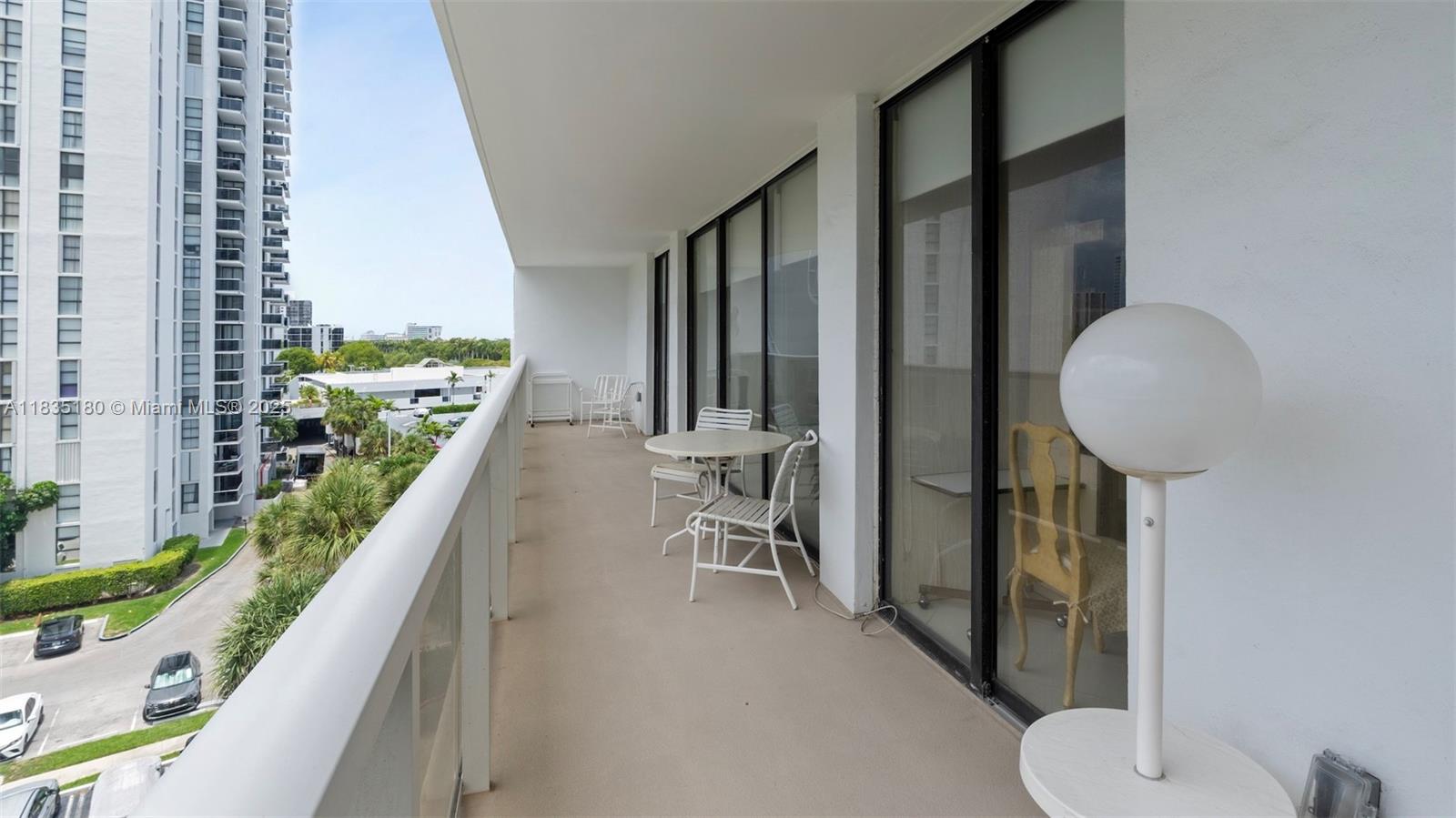 3701 N Country Club Dr 606 Property Photo 21