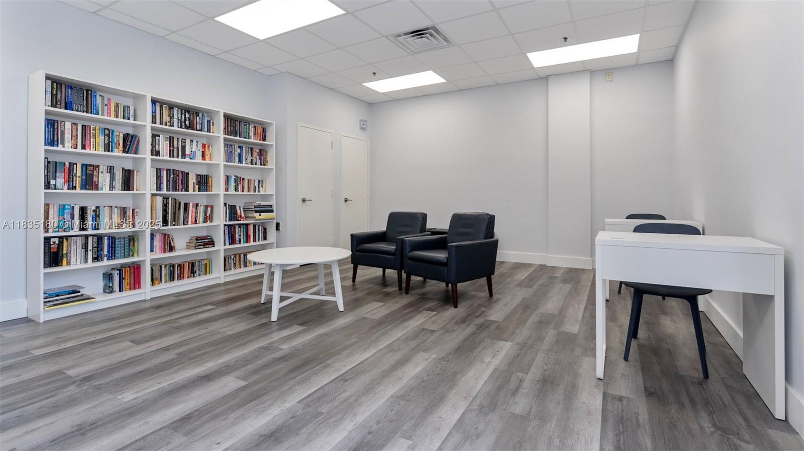 3701 N Country Club Dr 606 Property Photo 31