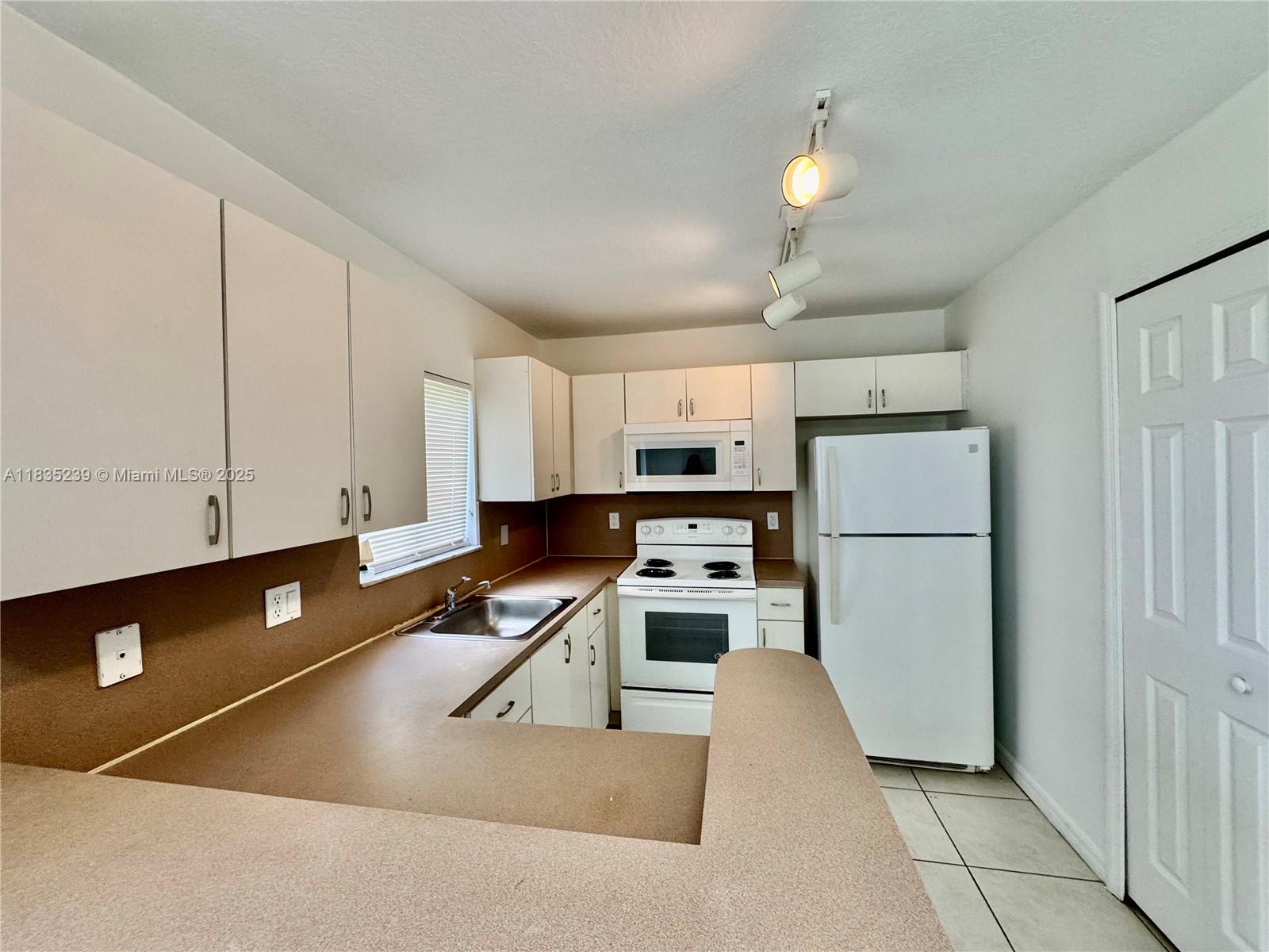 2920 Se 13th Ave 106-51 Property Photo 17