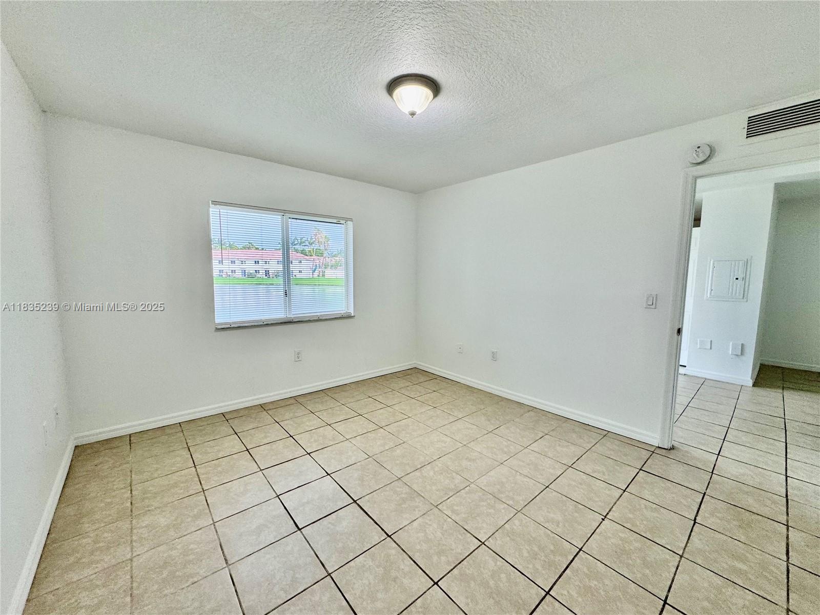 2920 Se 13th Ave 106-51 Property Photo 22