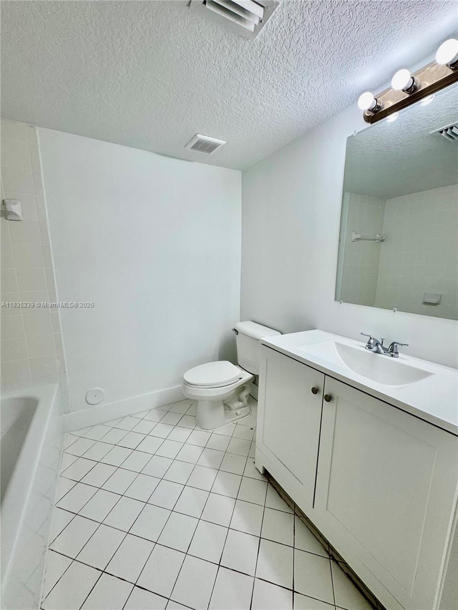 2920 Se 13th Ave 106-51 Property Photo 26