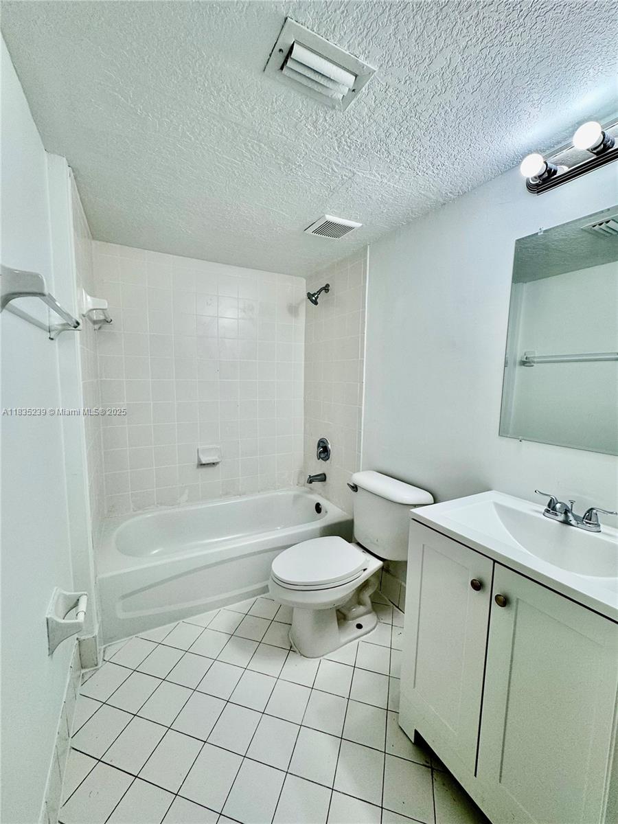 2920 Se 13th Ave 106-51 Property Photo 33
