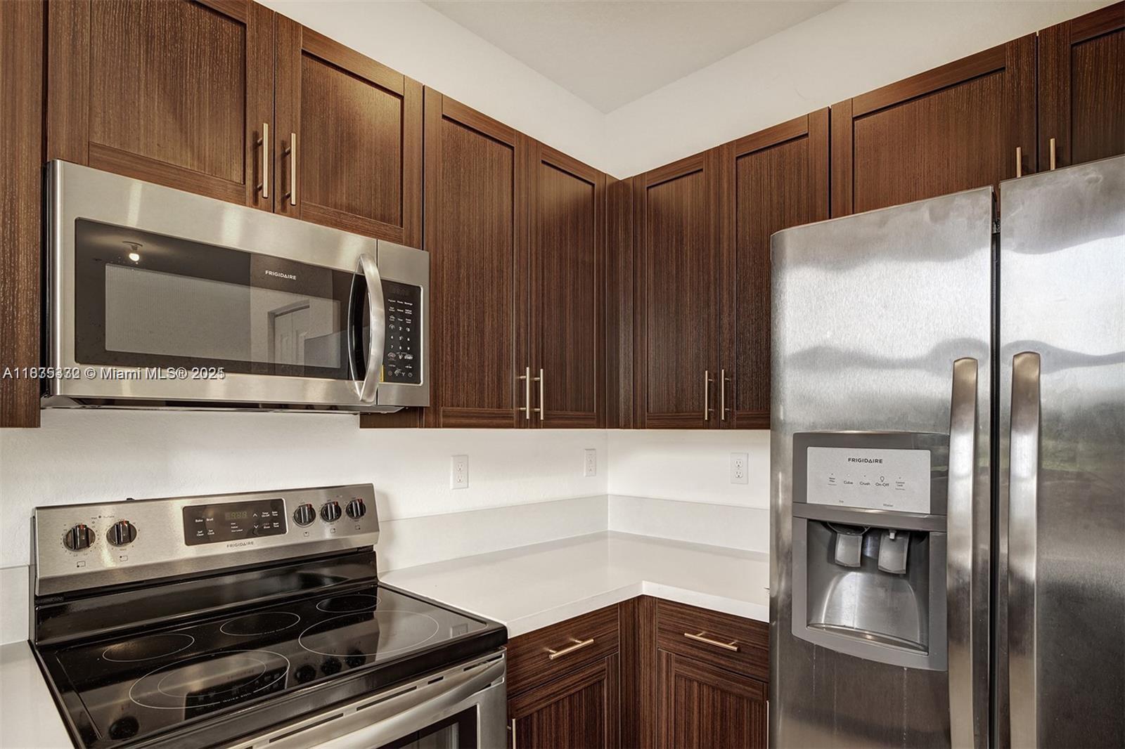 18546 Sw 2nd St Property Photo 12