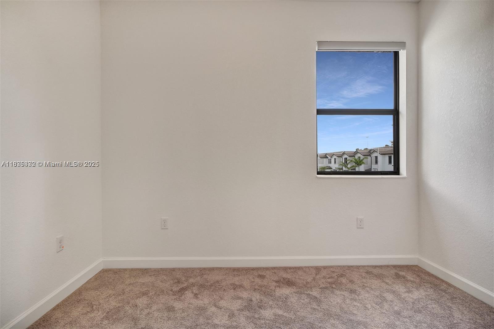 18546 Sw 2nd St Property Photo 33