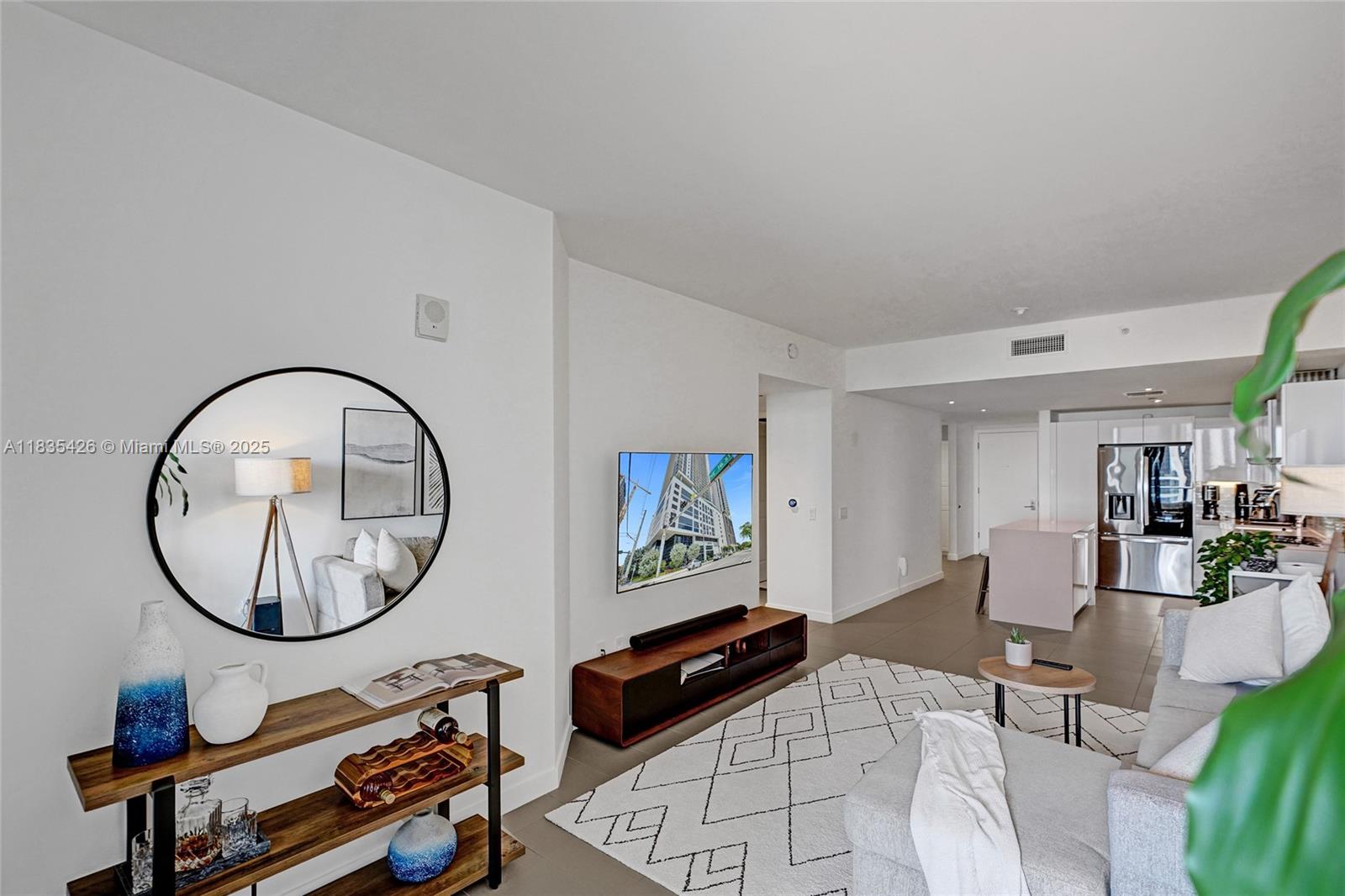 1600 Ne 1st Ave 1105 Property Photo 4