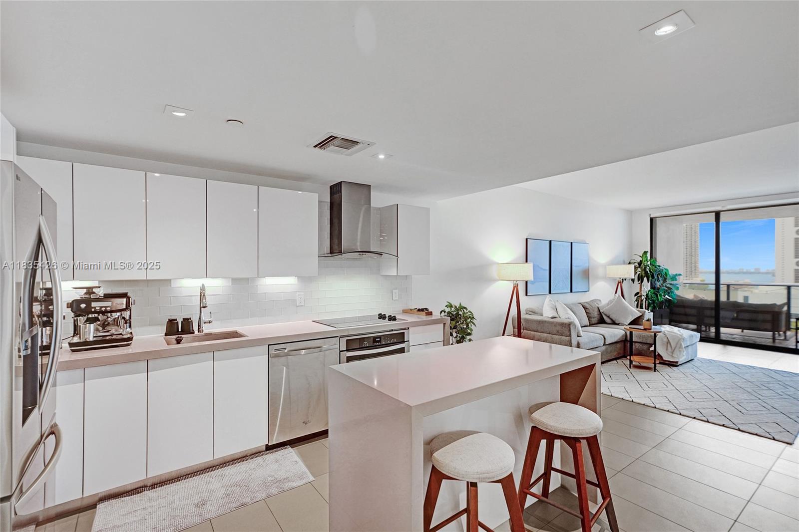 1600 Ne 1st Ave 1105 Property Photo 7