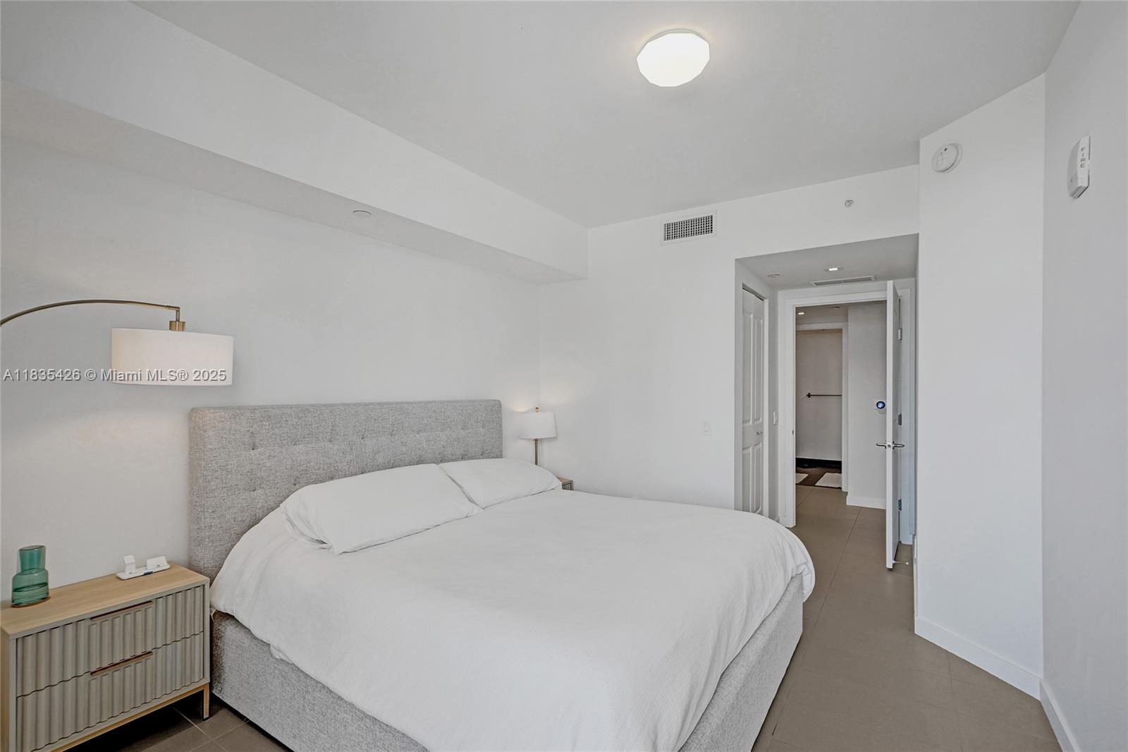 1600 Ne 1st Ave 1105 Property Photo 9