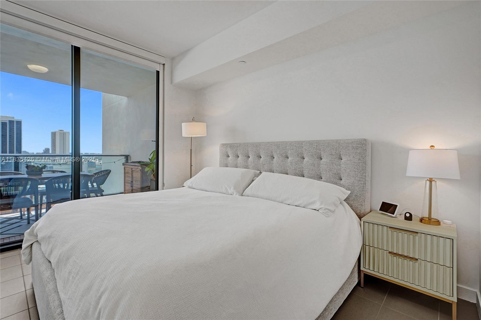 1600 Ne 1st Ave 1105 Property Photo 10