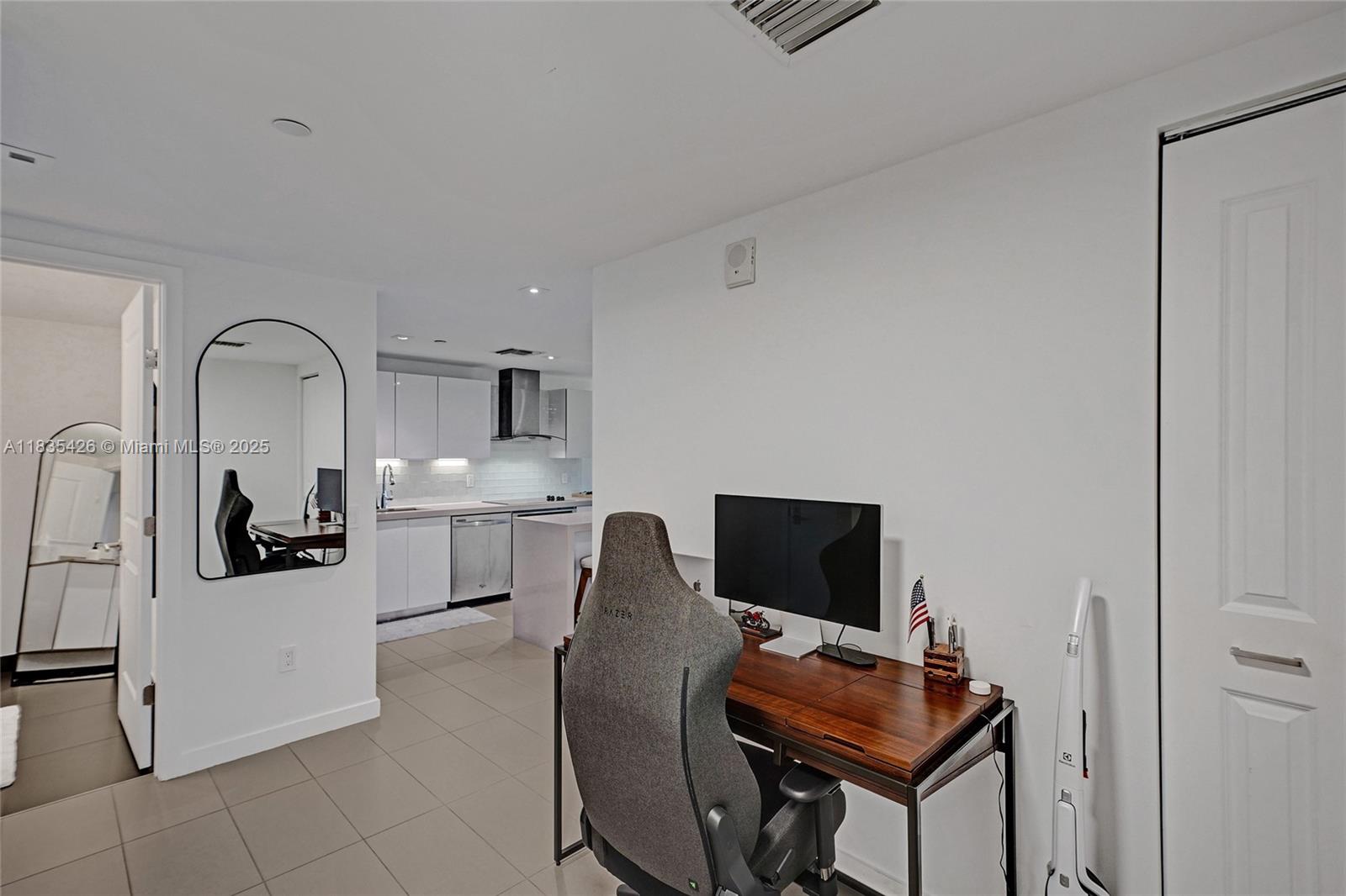 1600 Ne 1st Ave 1105 Property Photo 11