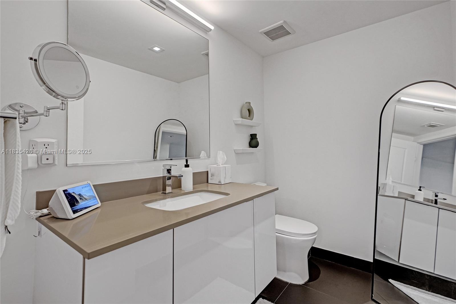 1600 Ne 1st Ave 1105 Property Photo 13