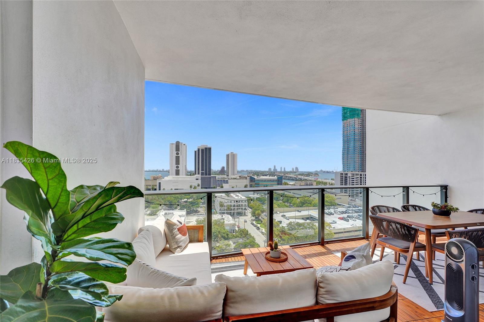 1600 Ne 1st Ave 1105 Property Photo 20