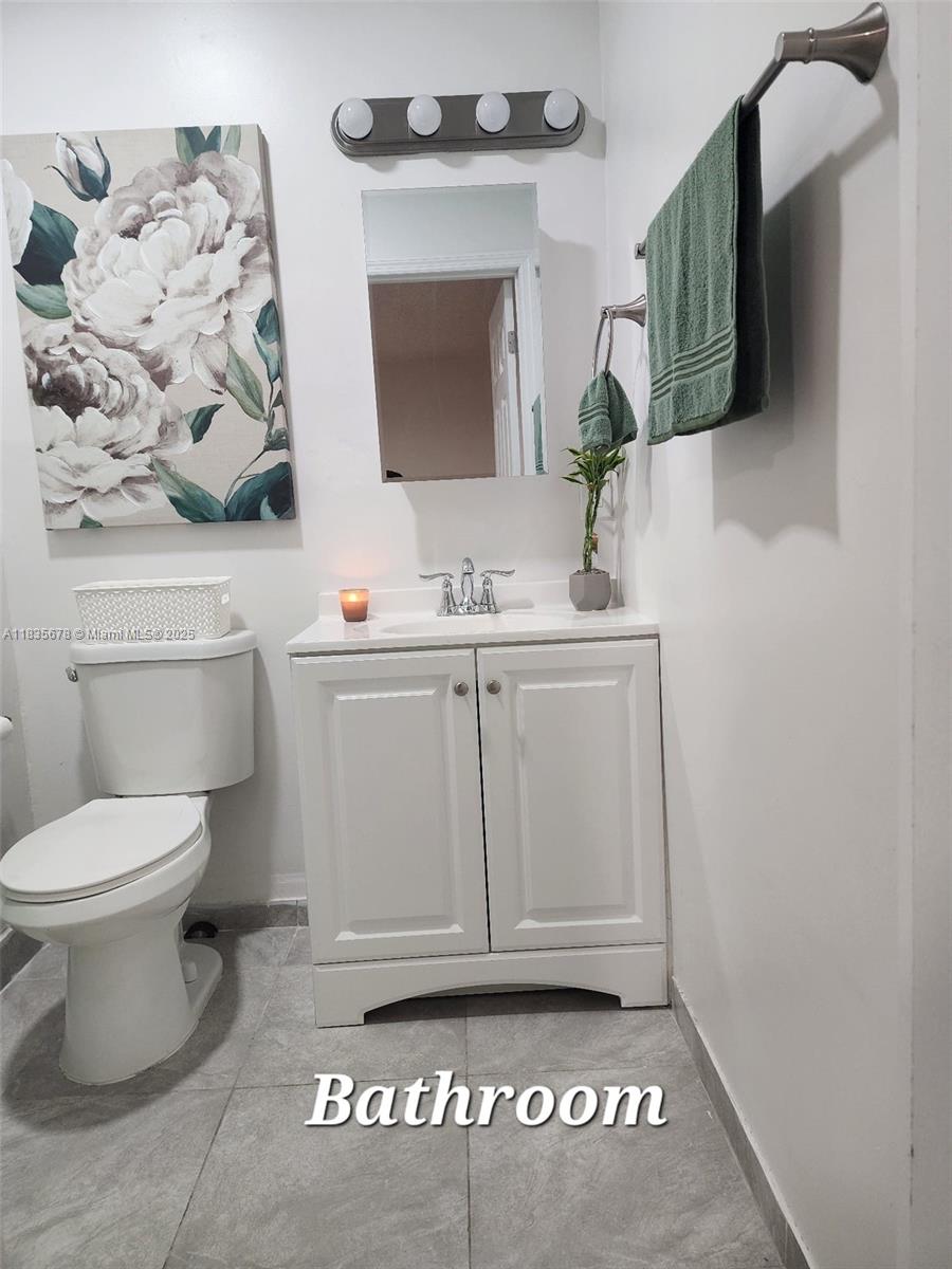 881 Sw General Patton Ter 881 Property Photo 4