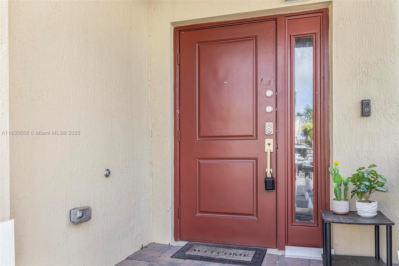 475 Ne 5th Ln Property Photo 4