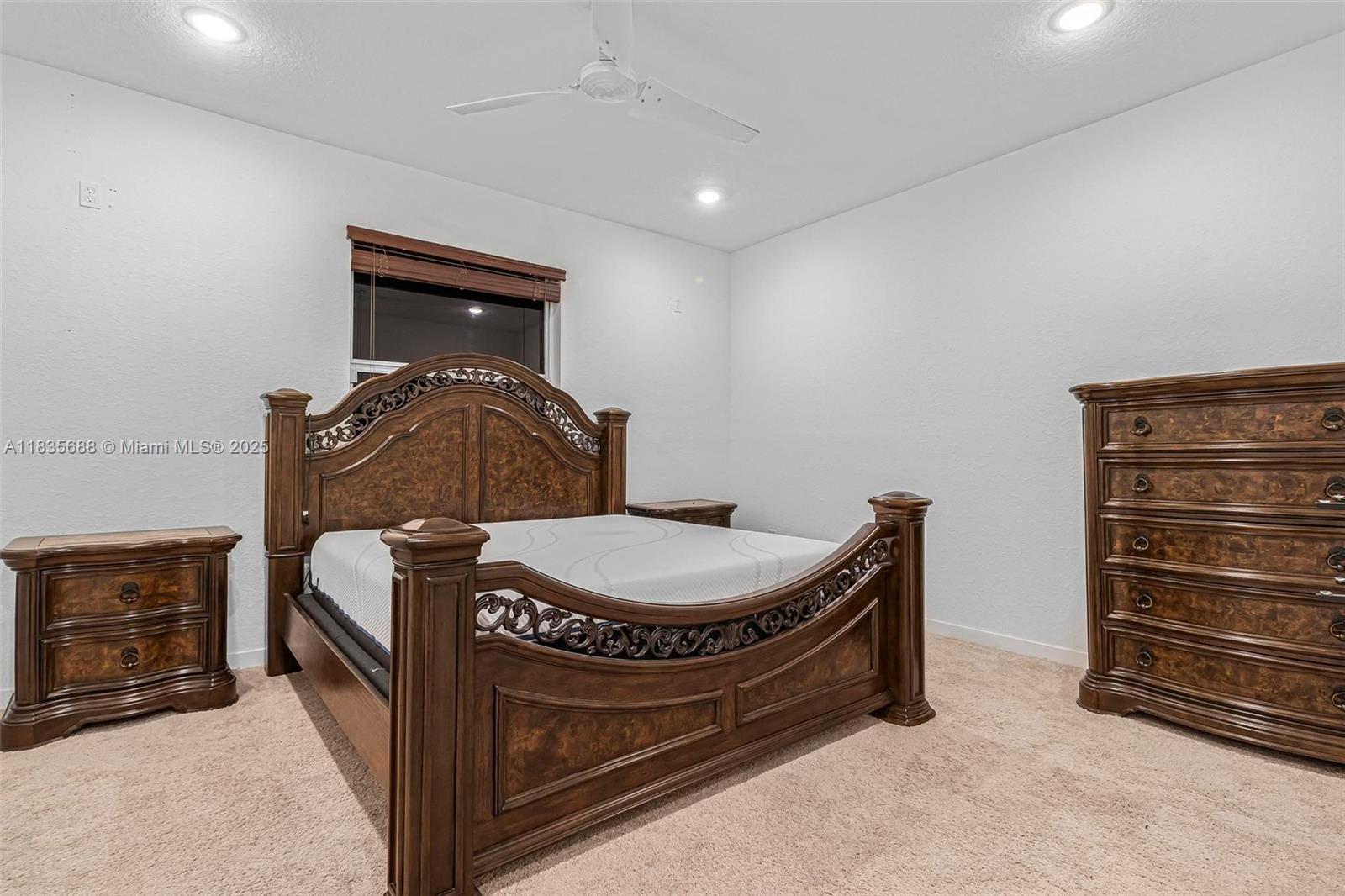 475 Ne 5th Ln Property Photo 10