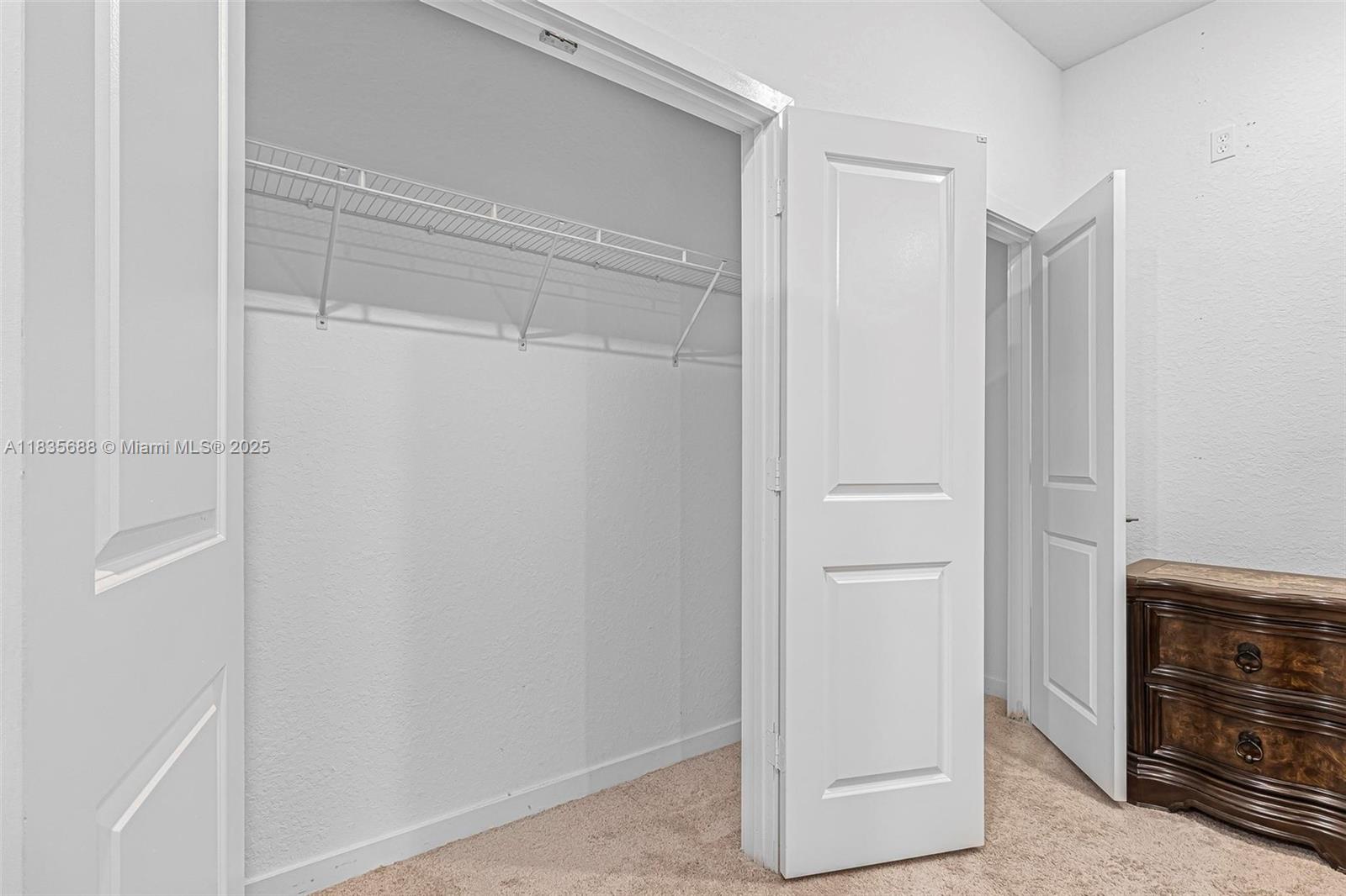 475 Ne 5th Ln Property Photo 12