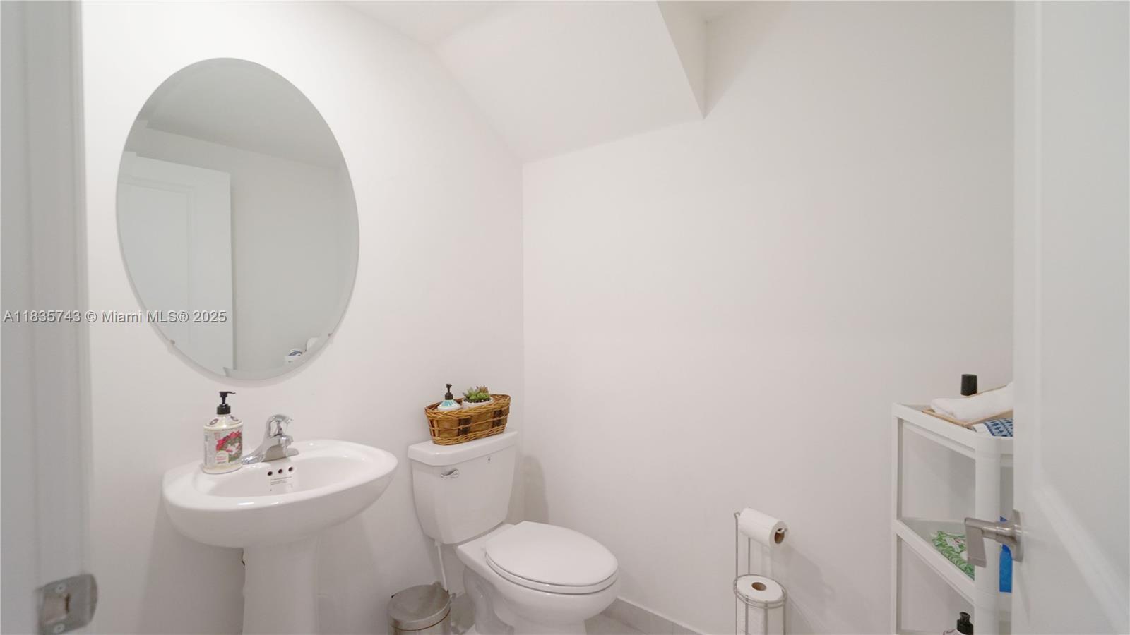 11904 Sw 244th Ln Property Photo 6