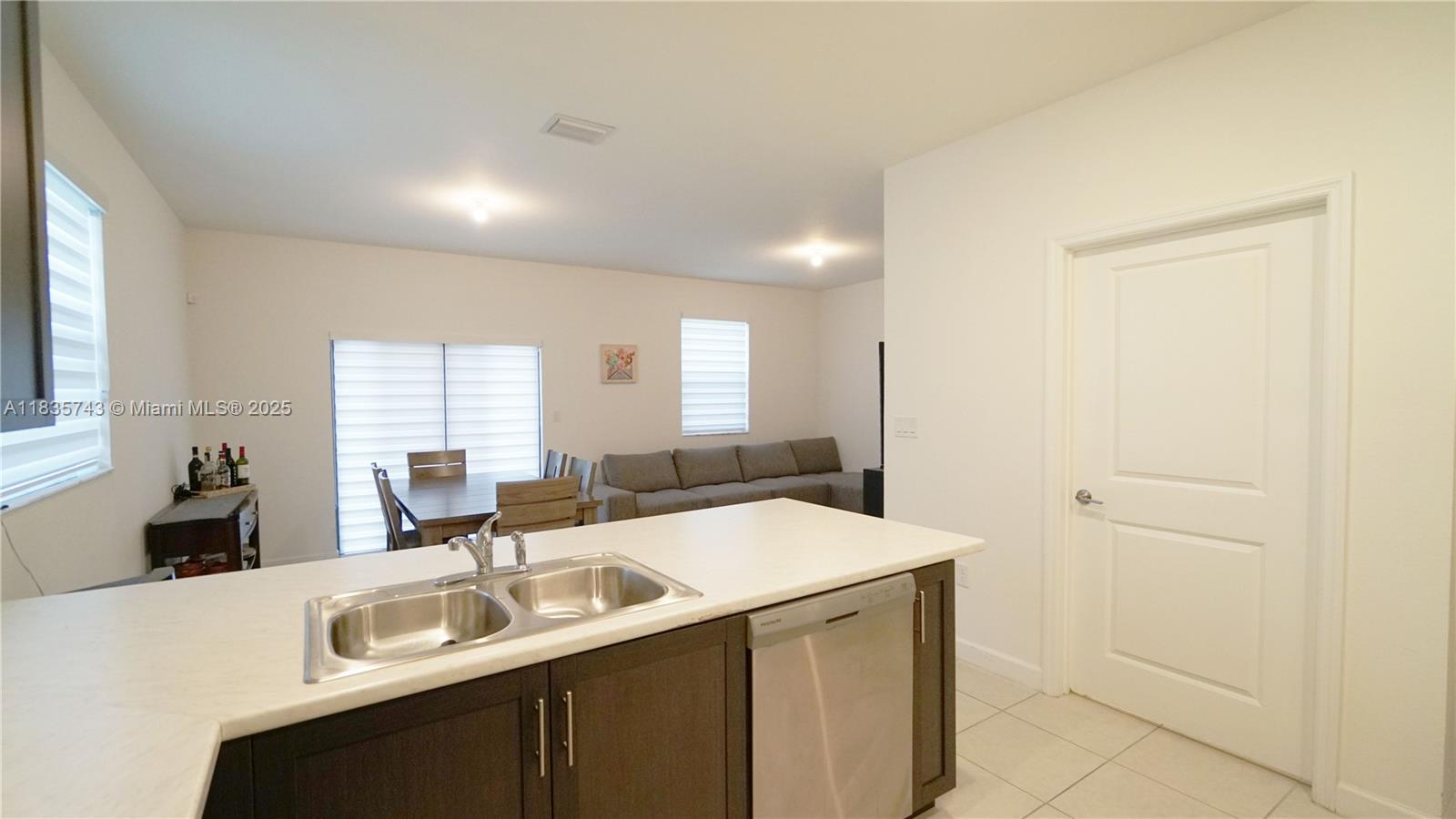 11904 Sw 244th Ln Property Photo 10