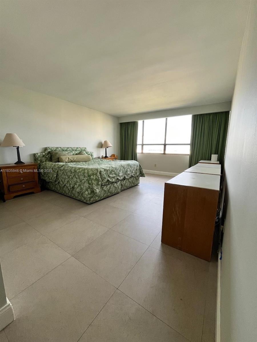 11113 Biscayne Blvd 1956 Property Photo 9