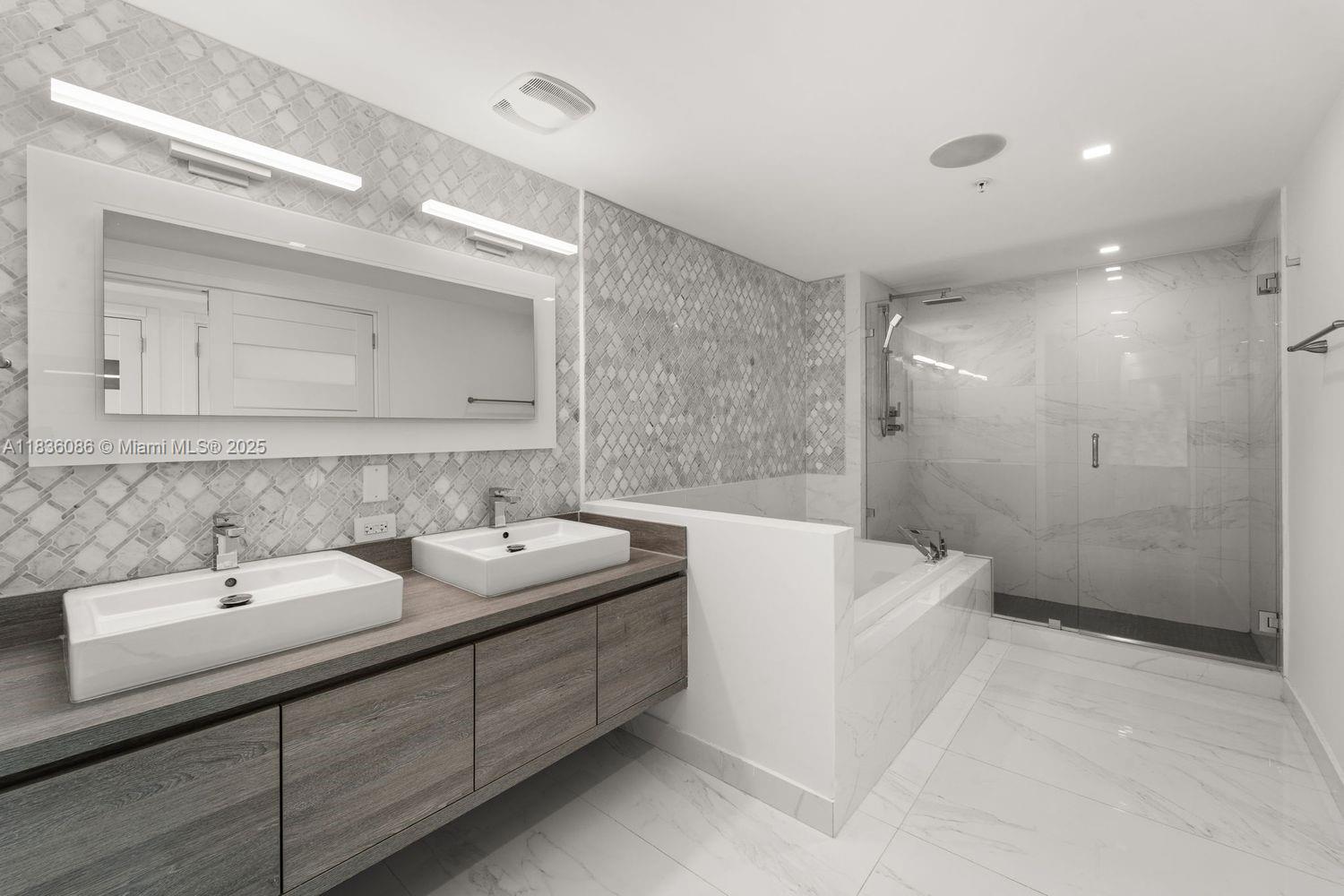 400 Sunny Isles Blvd 2008 Property Photo 16