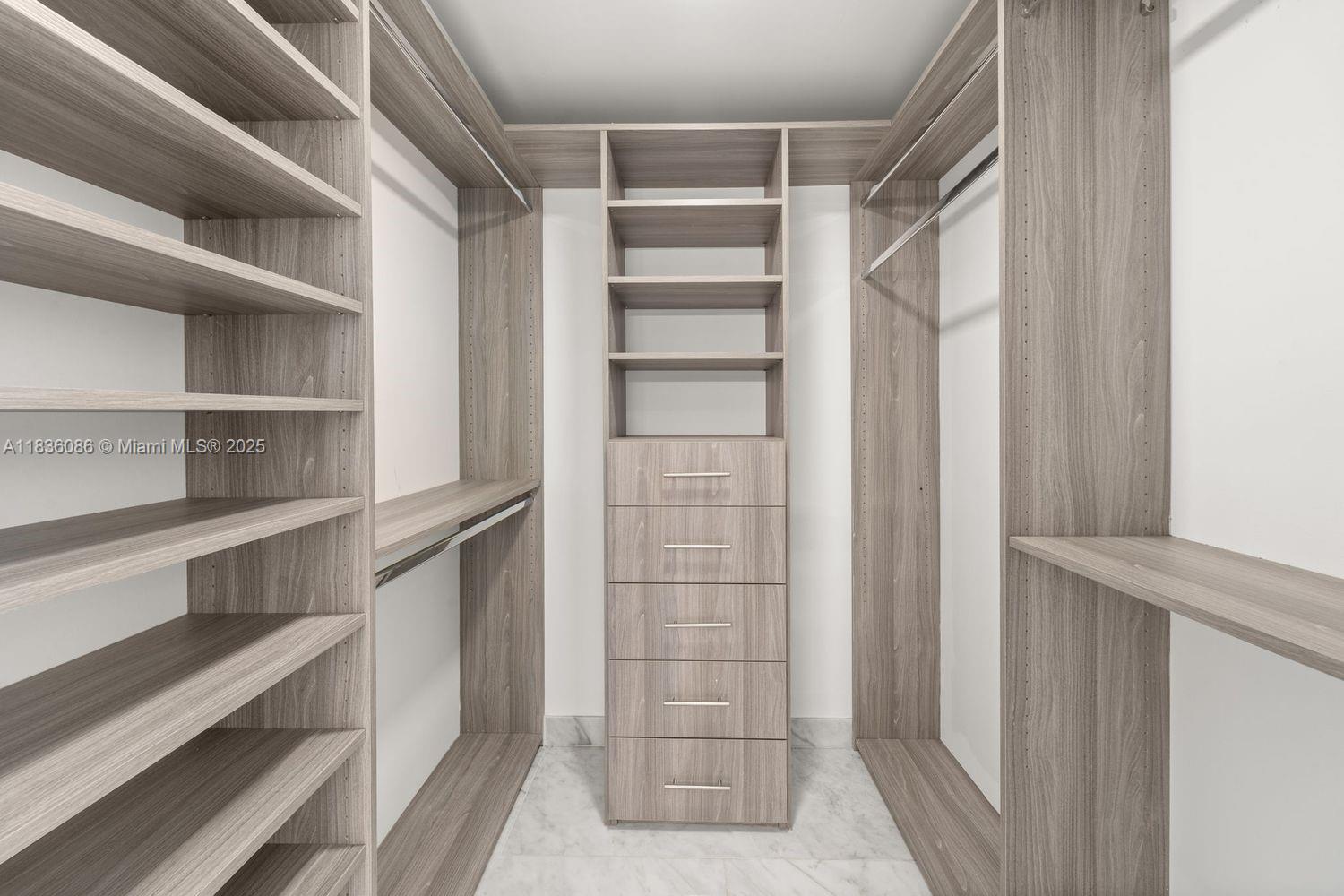 400 Sunny Isles Blvd 2008 Property Photo 17