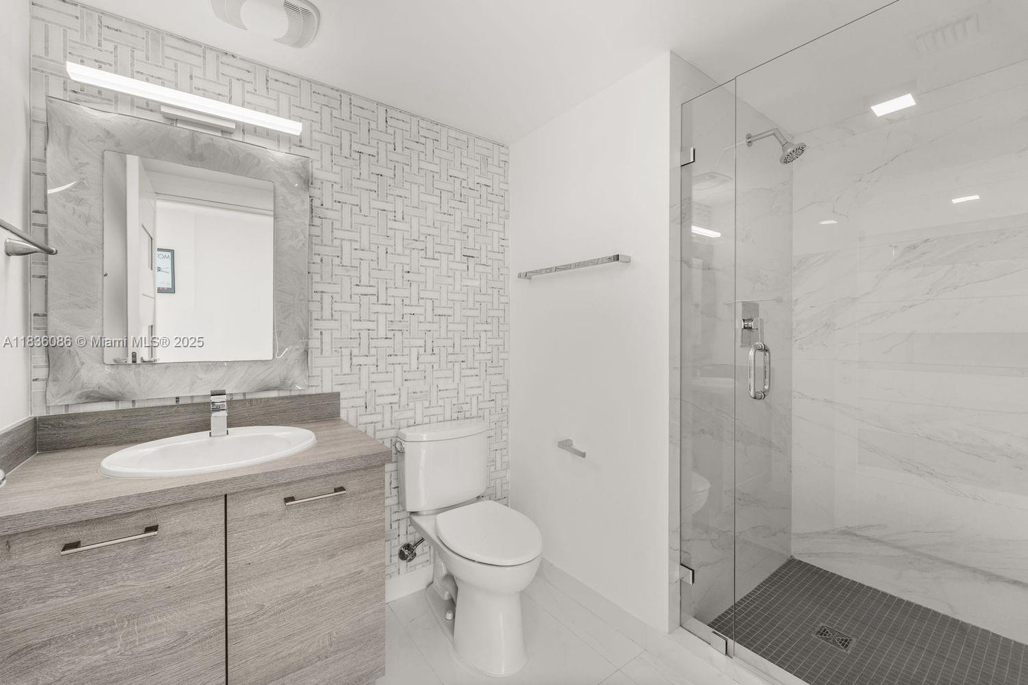 400 Sunny Isles Blvd 2008 Property Photo 25