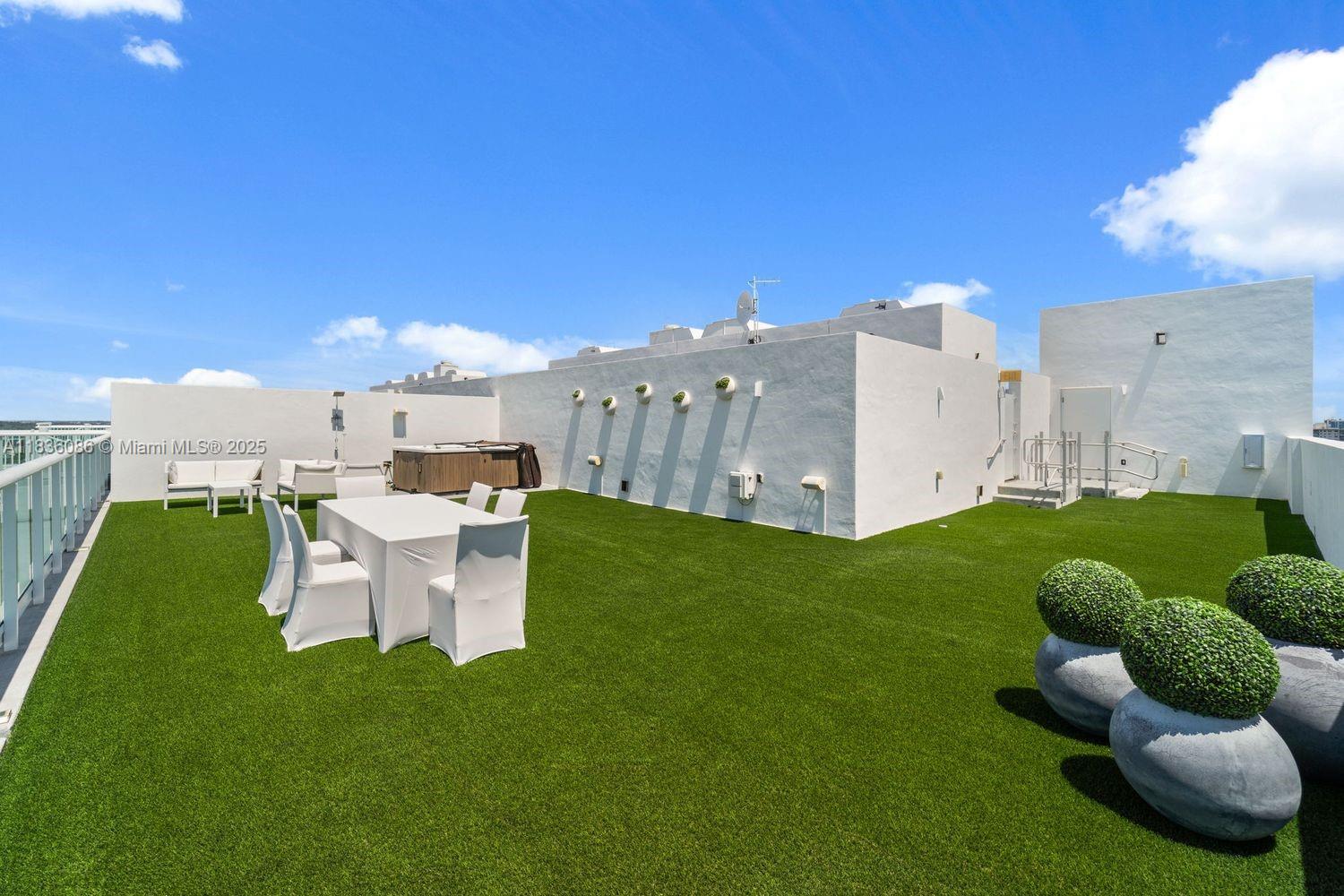 400 Sunny Isles Blvd 2008 Property Photo 30