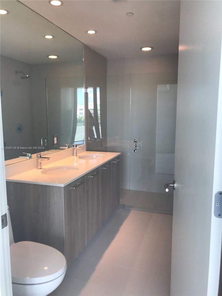 501 Ne 31st St 703 Property Photo 7