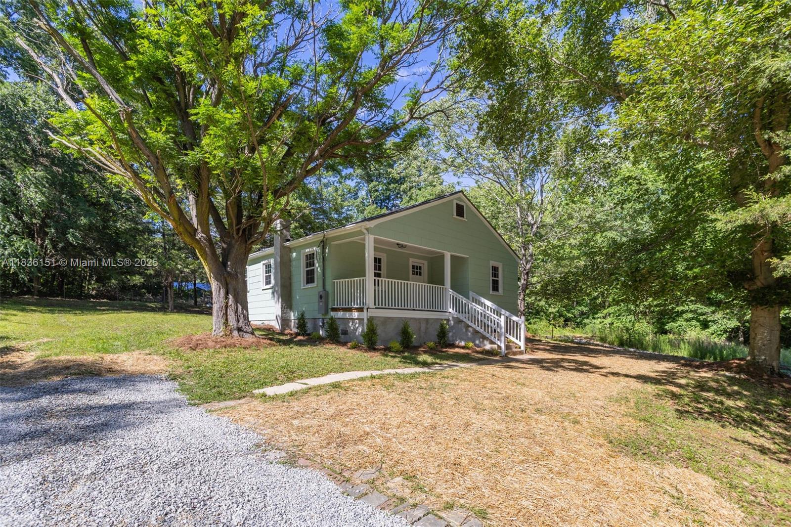 319 Valley Road Property Photo 1