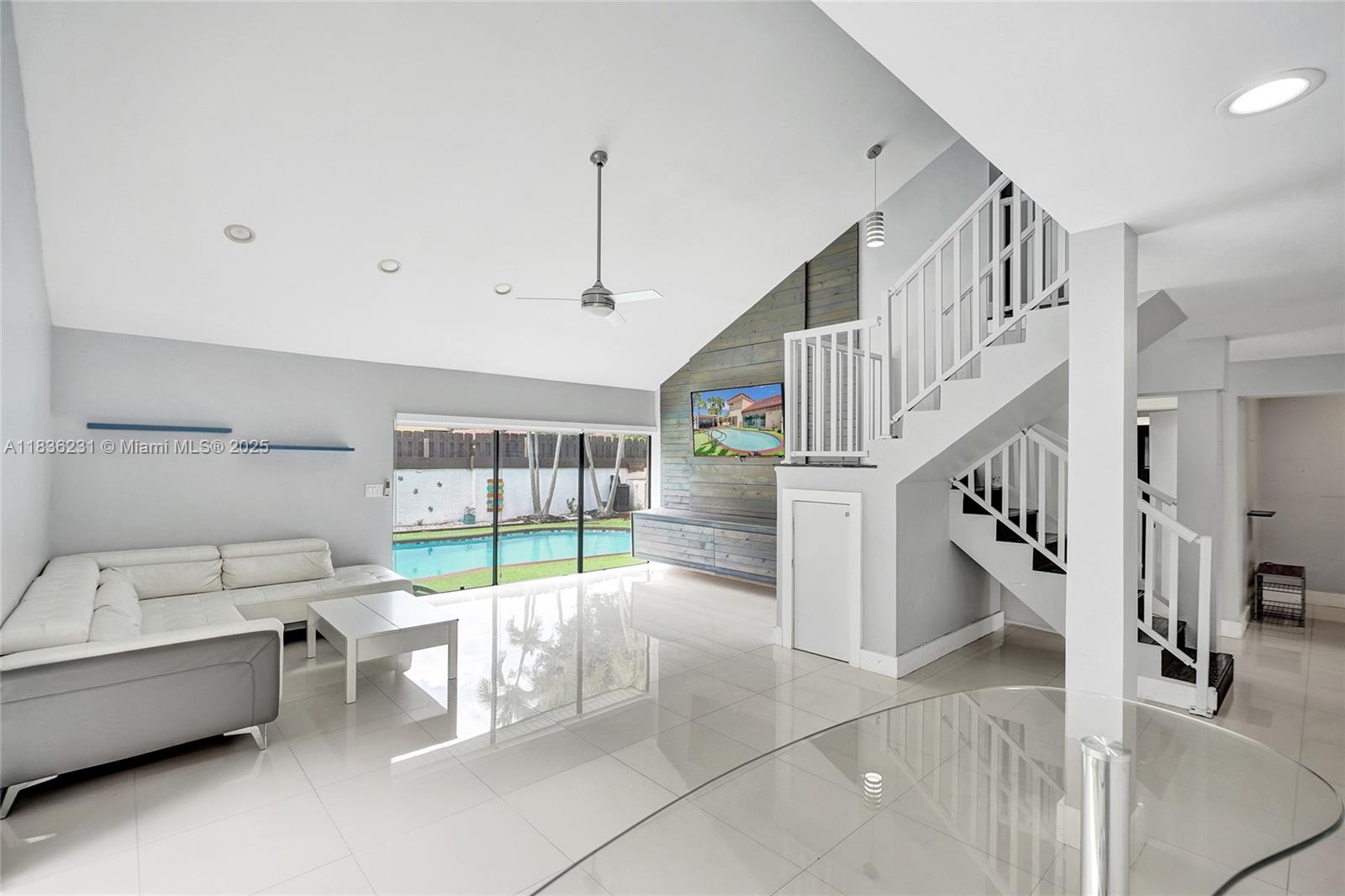 1000 Ne 204 Ln D Property Photo 7