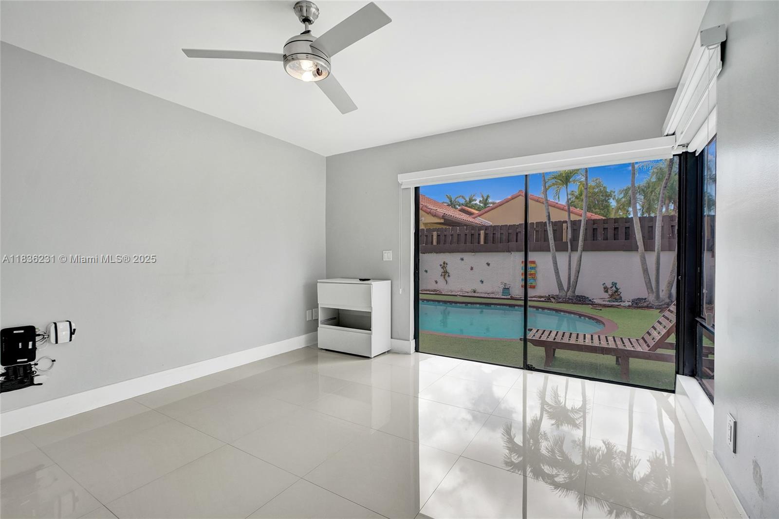 1000 Ne 204 Ln D Property Photo 11