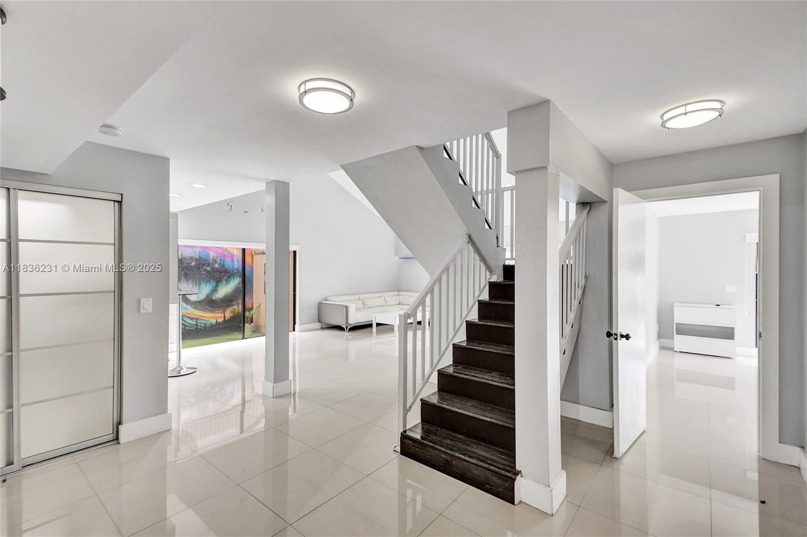 1000 Ne 204 Ln D Property Photo 14