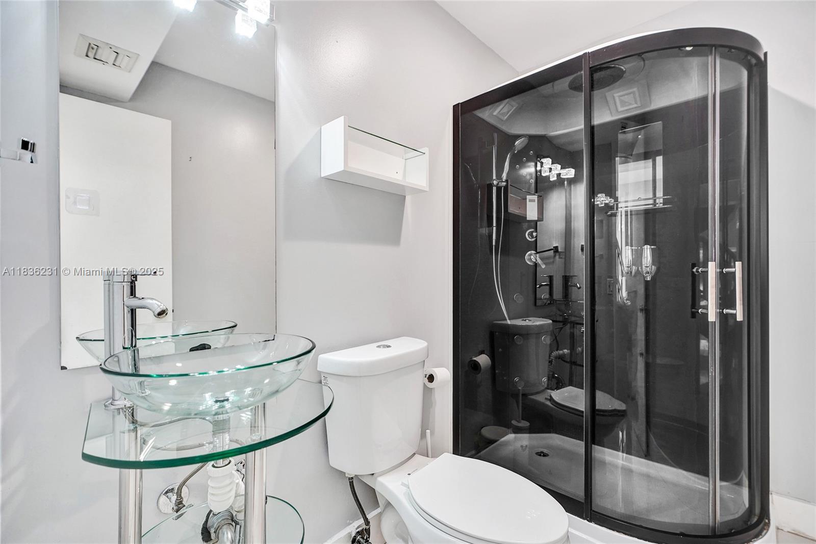 1000 Ne 204 Ln D Property Photo 26