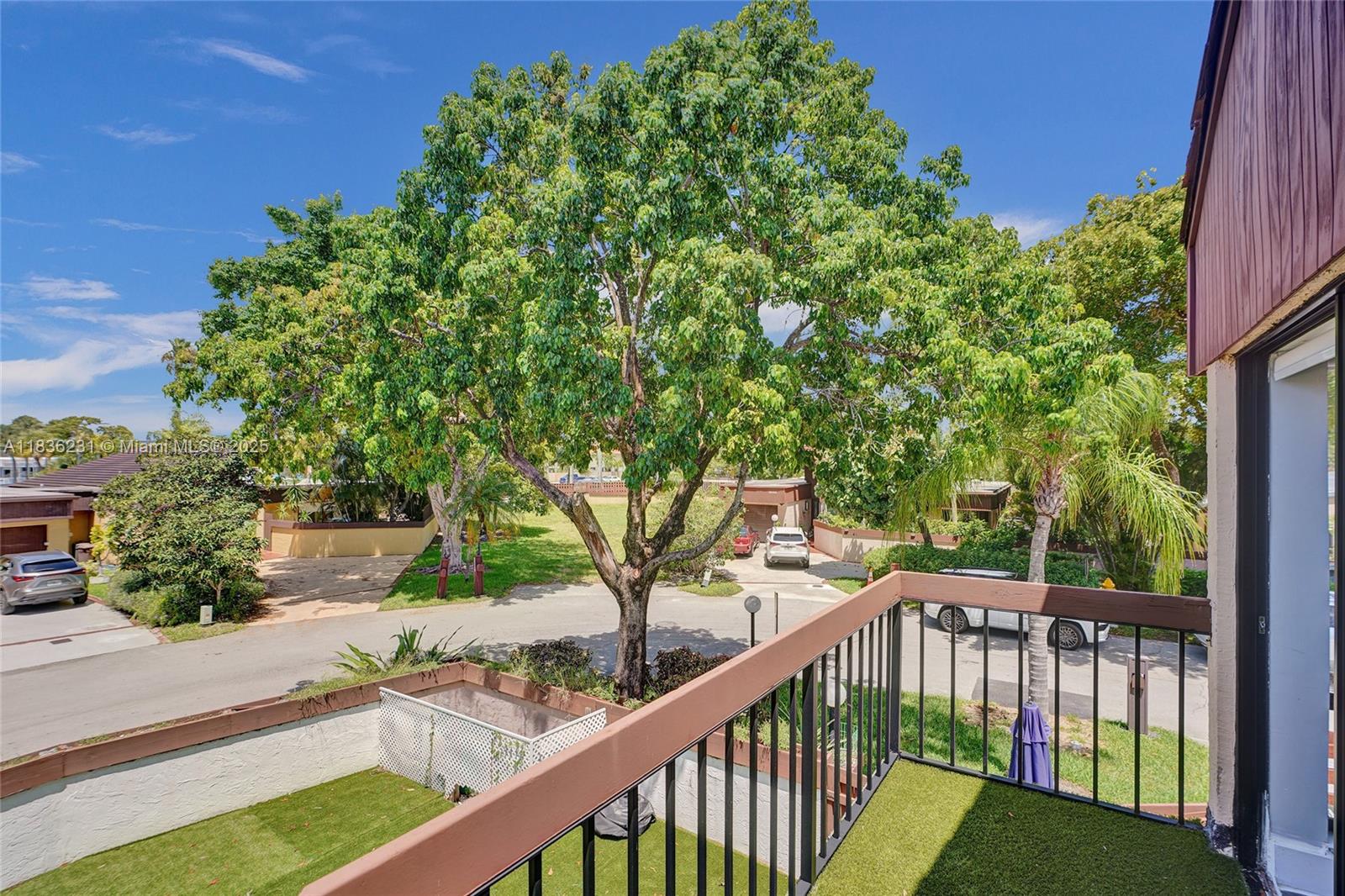 1000 Ne 204 Ln D Property Photo 33