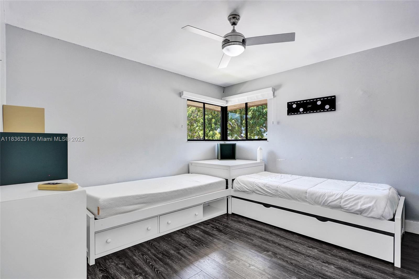 1000 Ne 204 Ln D Property Photo 35