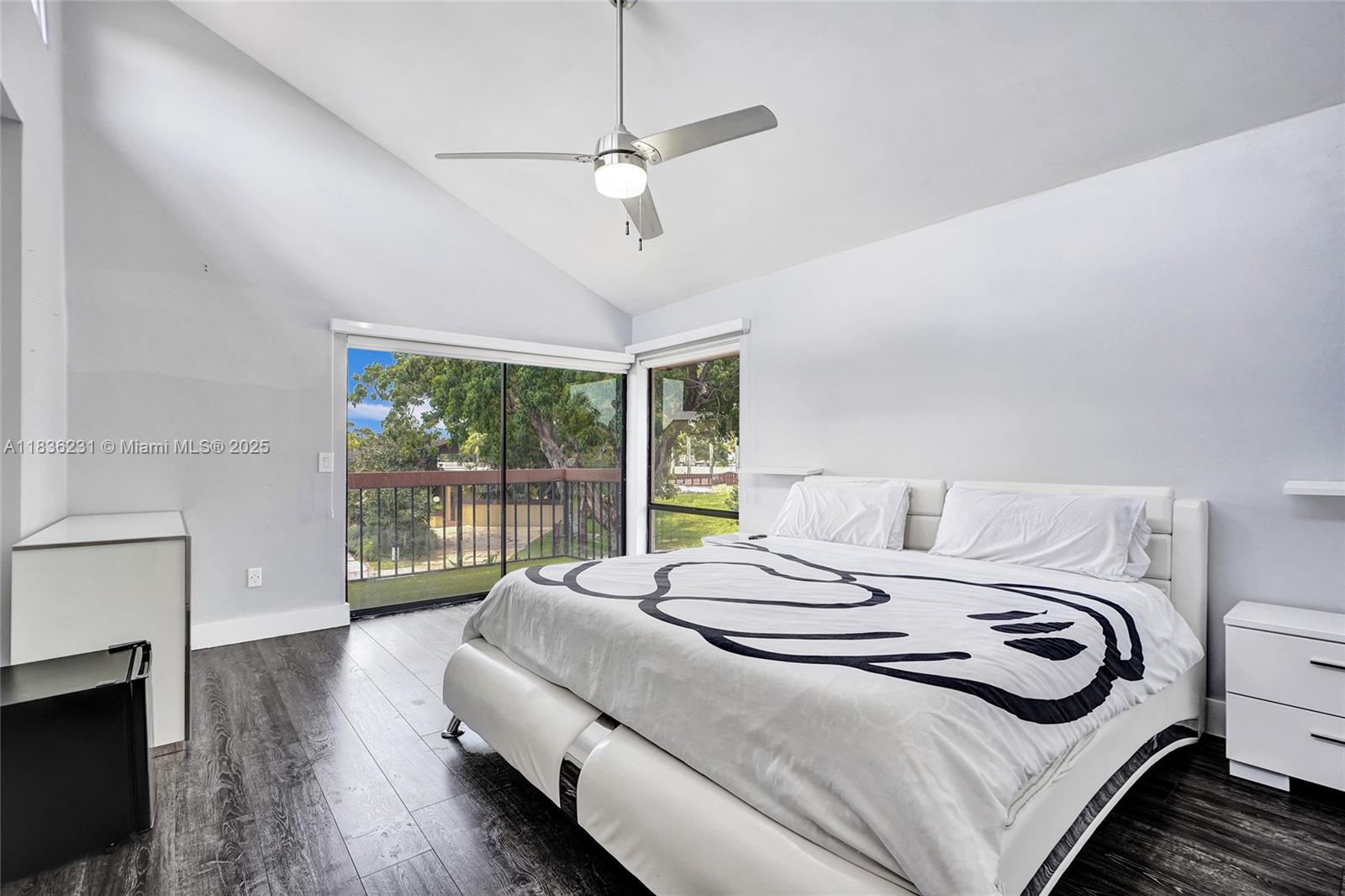 1000 Ne 204 Ln D Property Photo 42