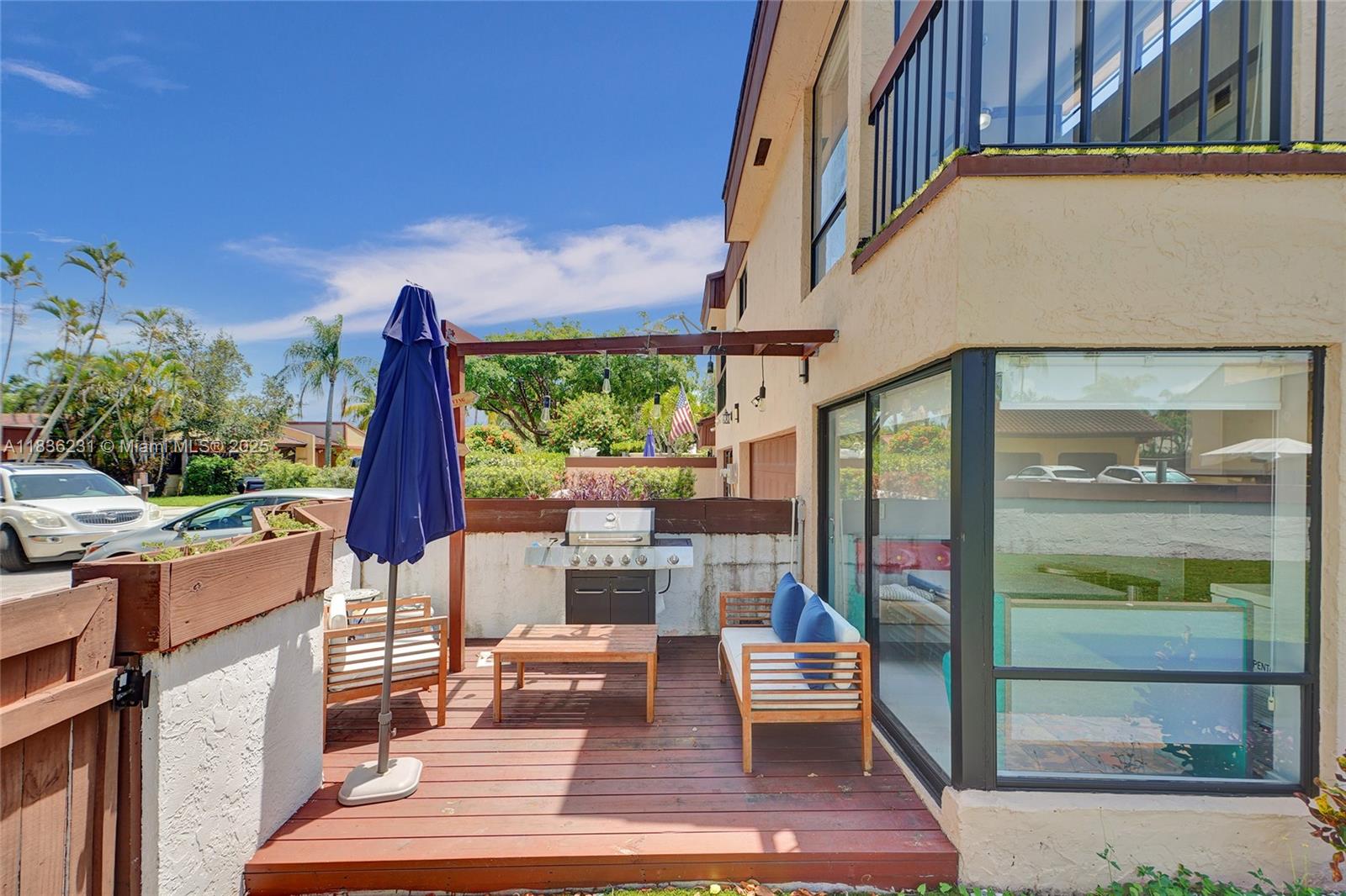 1000 Ne 204 Ln D Property Photo 44