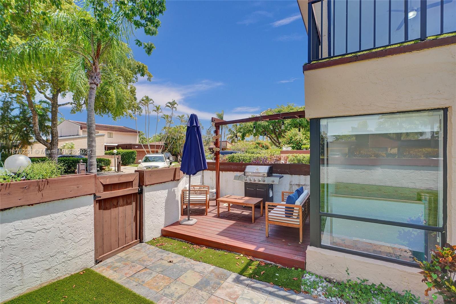 1000 Ne 204 Ln D Property Photo 45