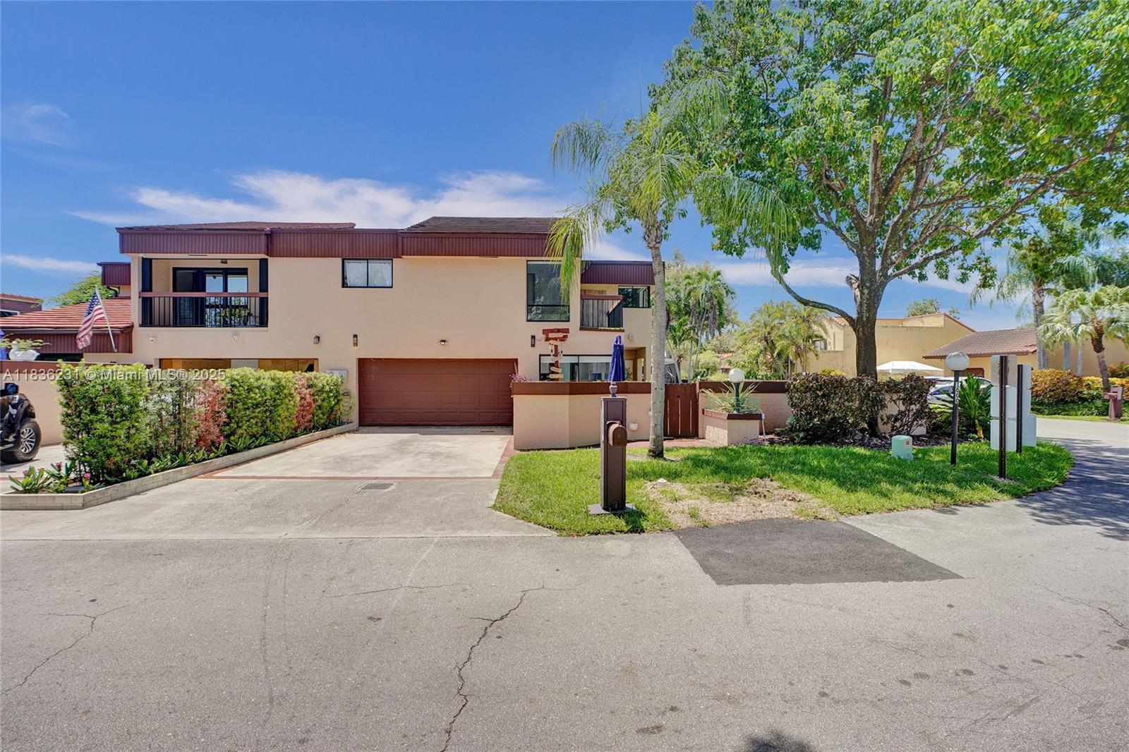 1000 Ne 204 Ln D Property Photo 53