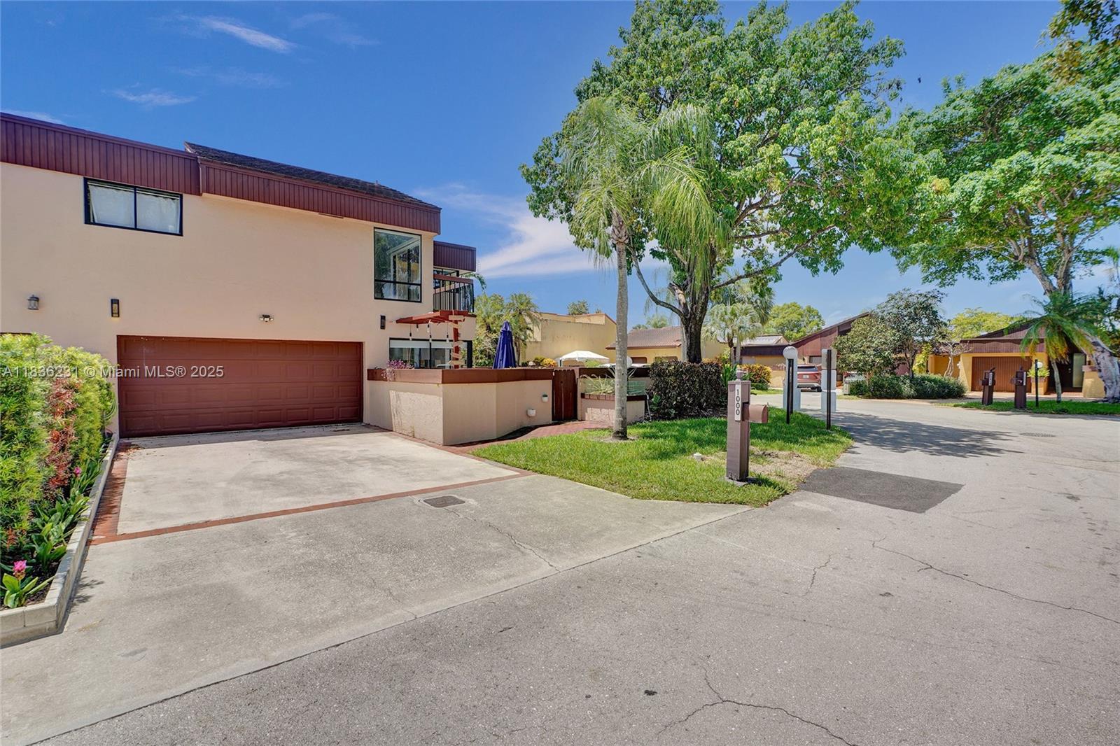 1000 Ne 204 Ln D Property Photo 55