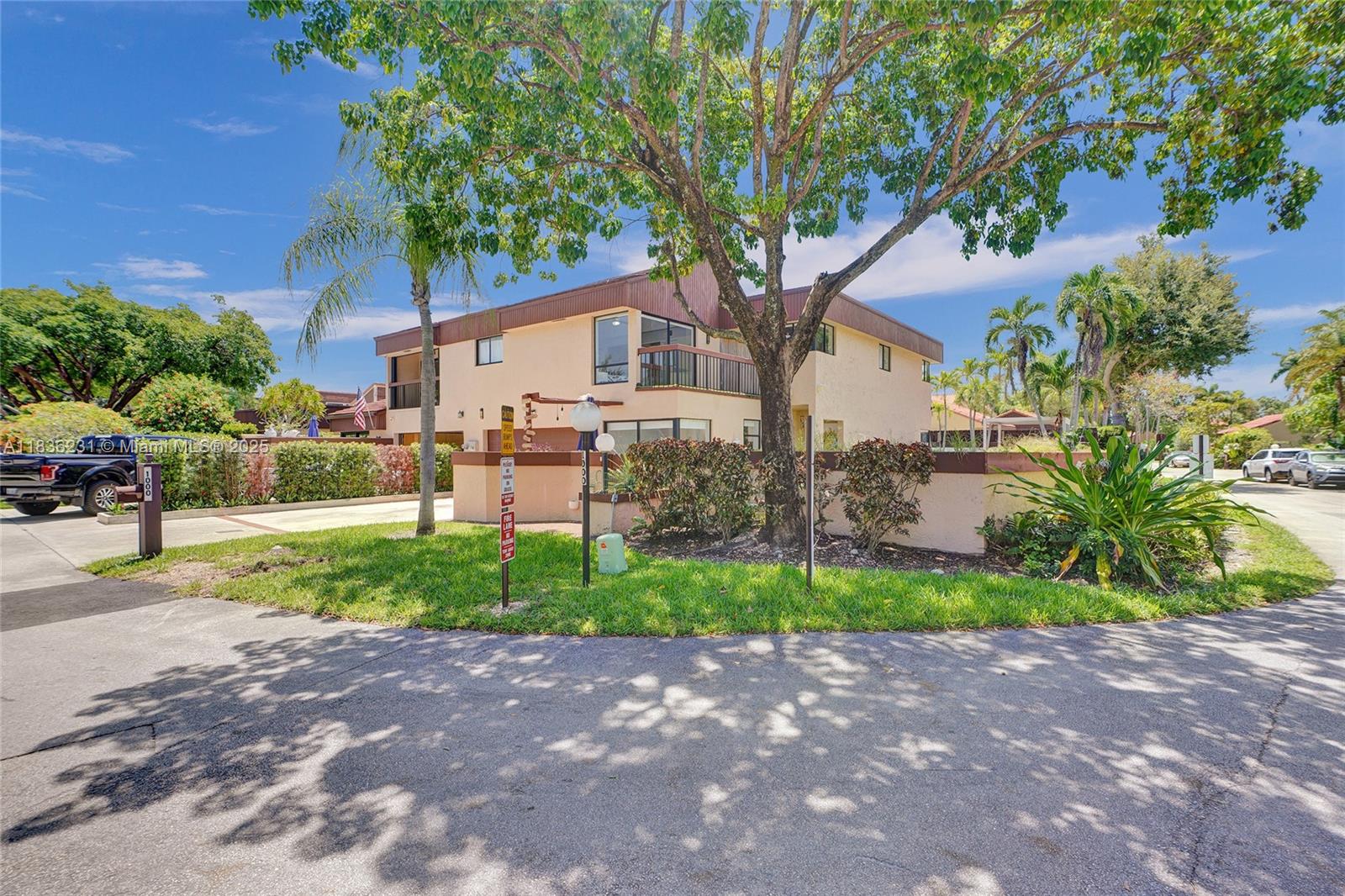 1000 Ne 204 Ln D Property Photo 57