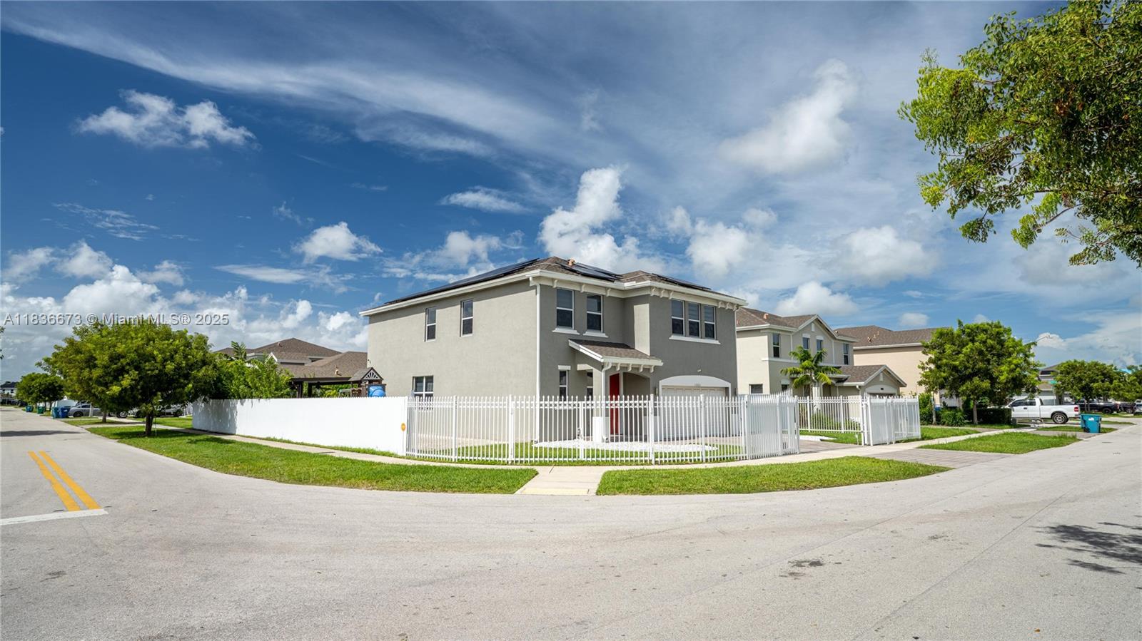 13321 Sw 274th Ter Property Photo 2