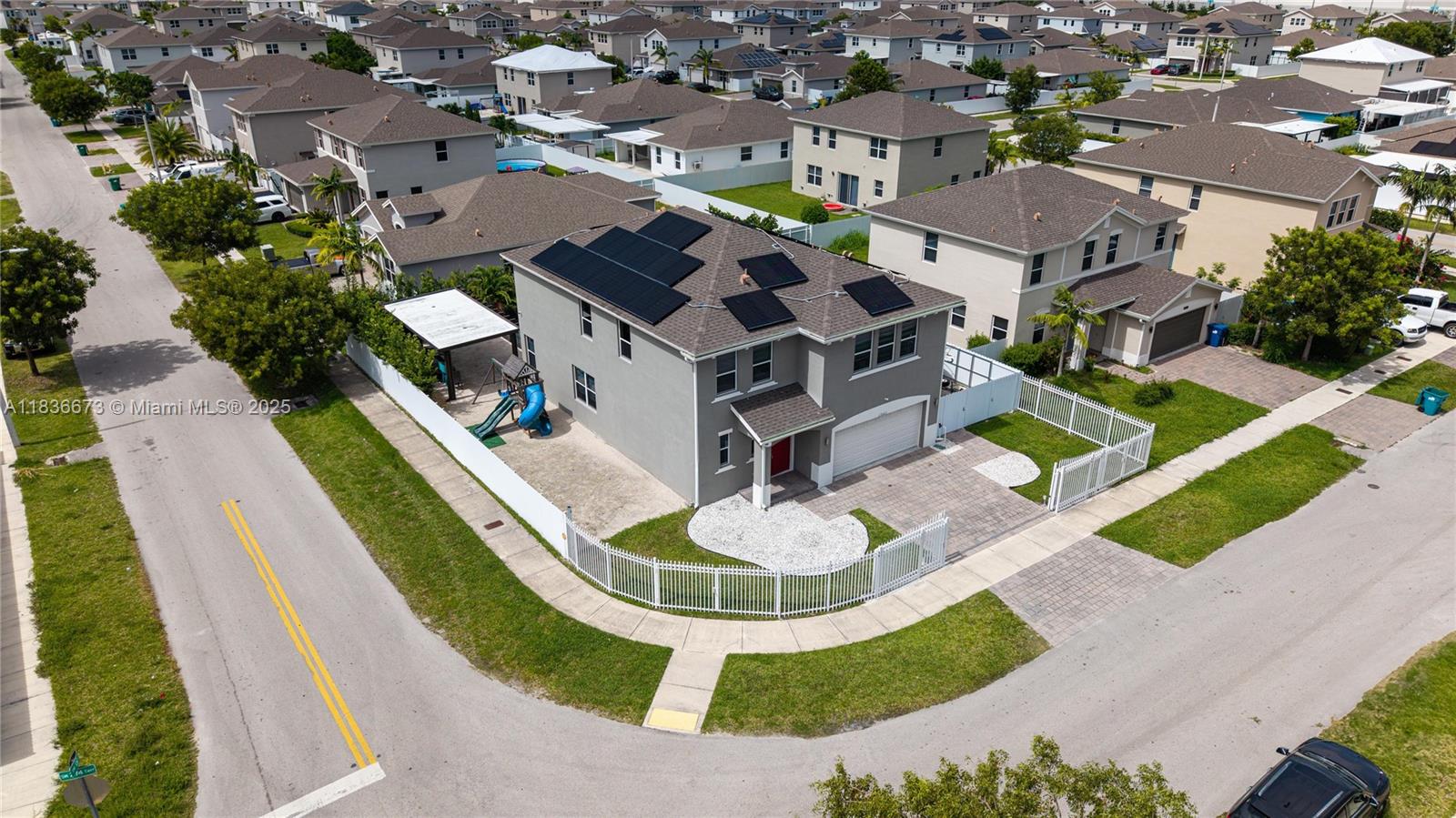 13321 Sw 274th Ter Property Photo 3