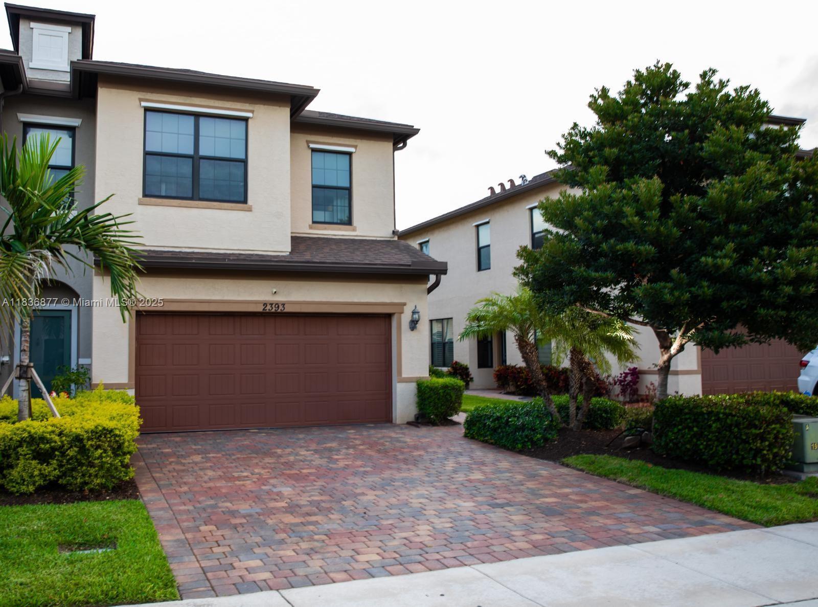 2393 Post St Property Photo 1