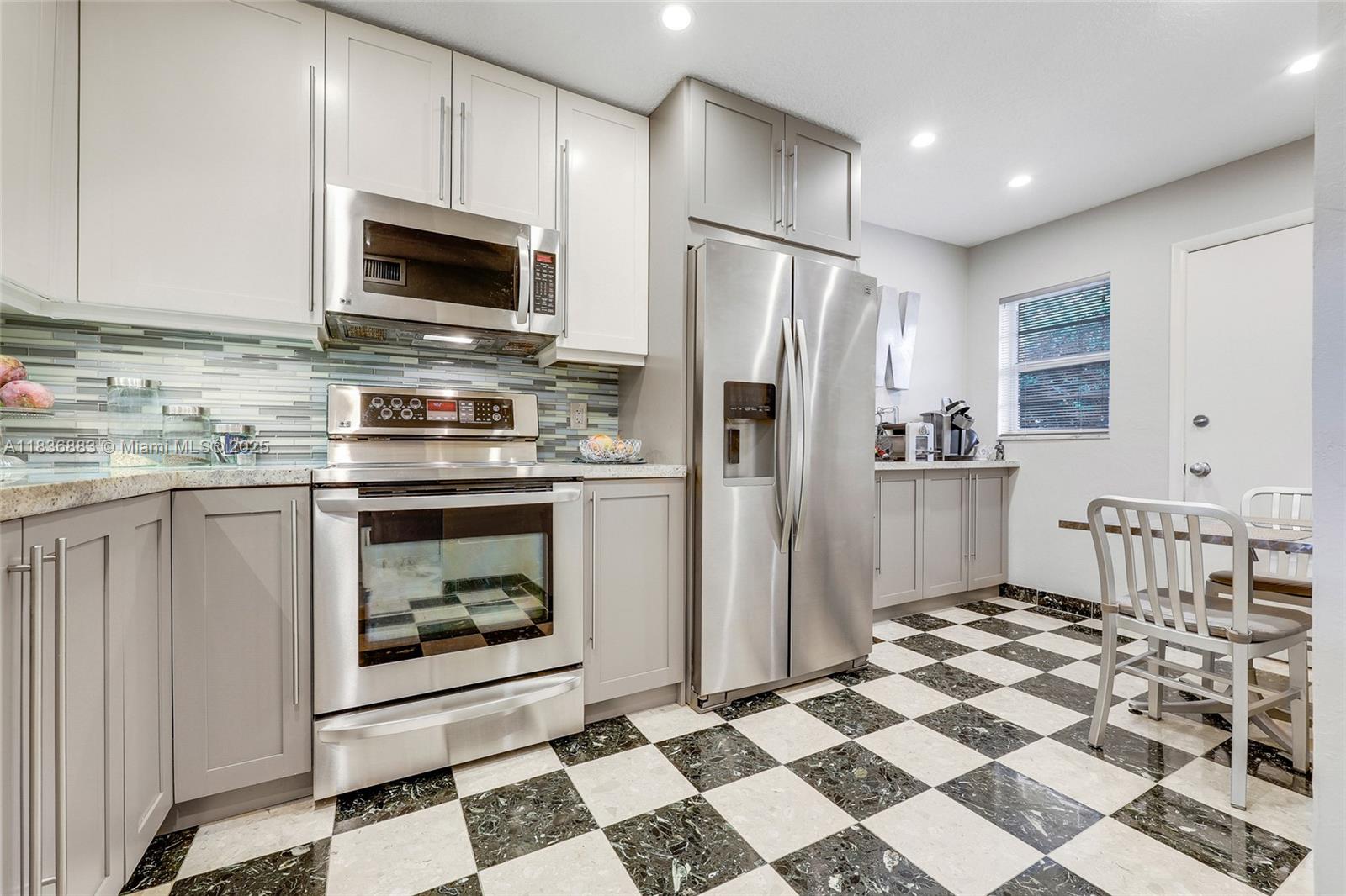 877 Ne 195th St 119 Property Photo 6