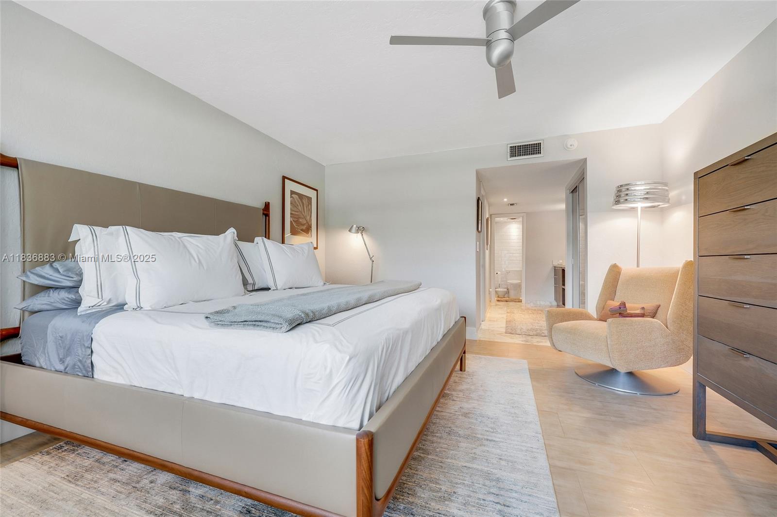 877 Ne 195th St 119 Property Photo 14